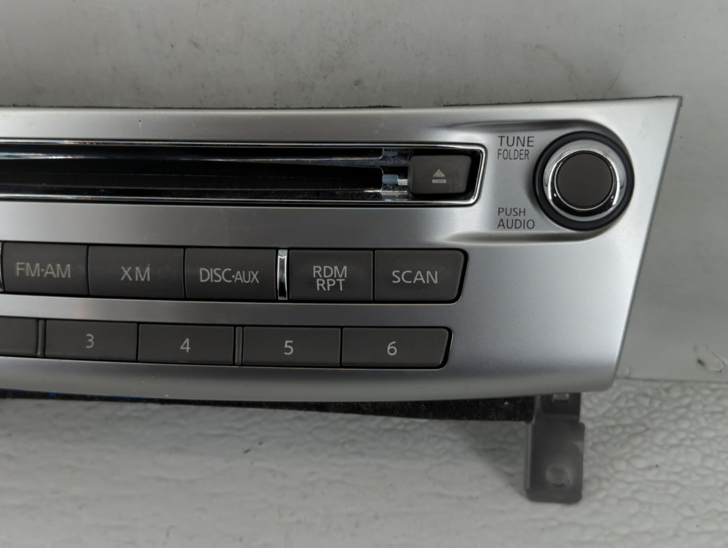 2011-2013 Infiniti M37 Radio Control Panel - Oemusedautoparts1.com