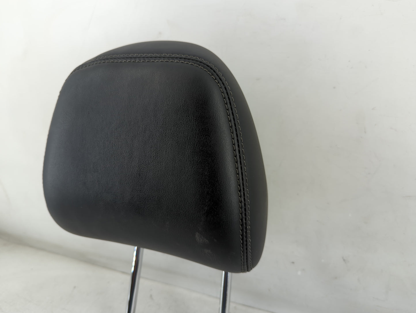 2016-2017 Infiniti Q50 Headrest Head Rest Front Driver Passenger Seat Fits Fits 2016 2017 OEM Used Auto Parts - Oemusedautop