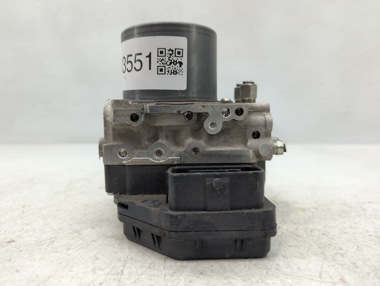 2014-2015 Infiniti Q50 ABS Pump Control Module Replacement P/N:47660 4GB1A Fits Fits 2014 2015 OEM Used Auto Parts - Oemused