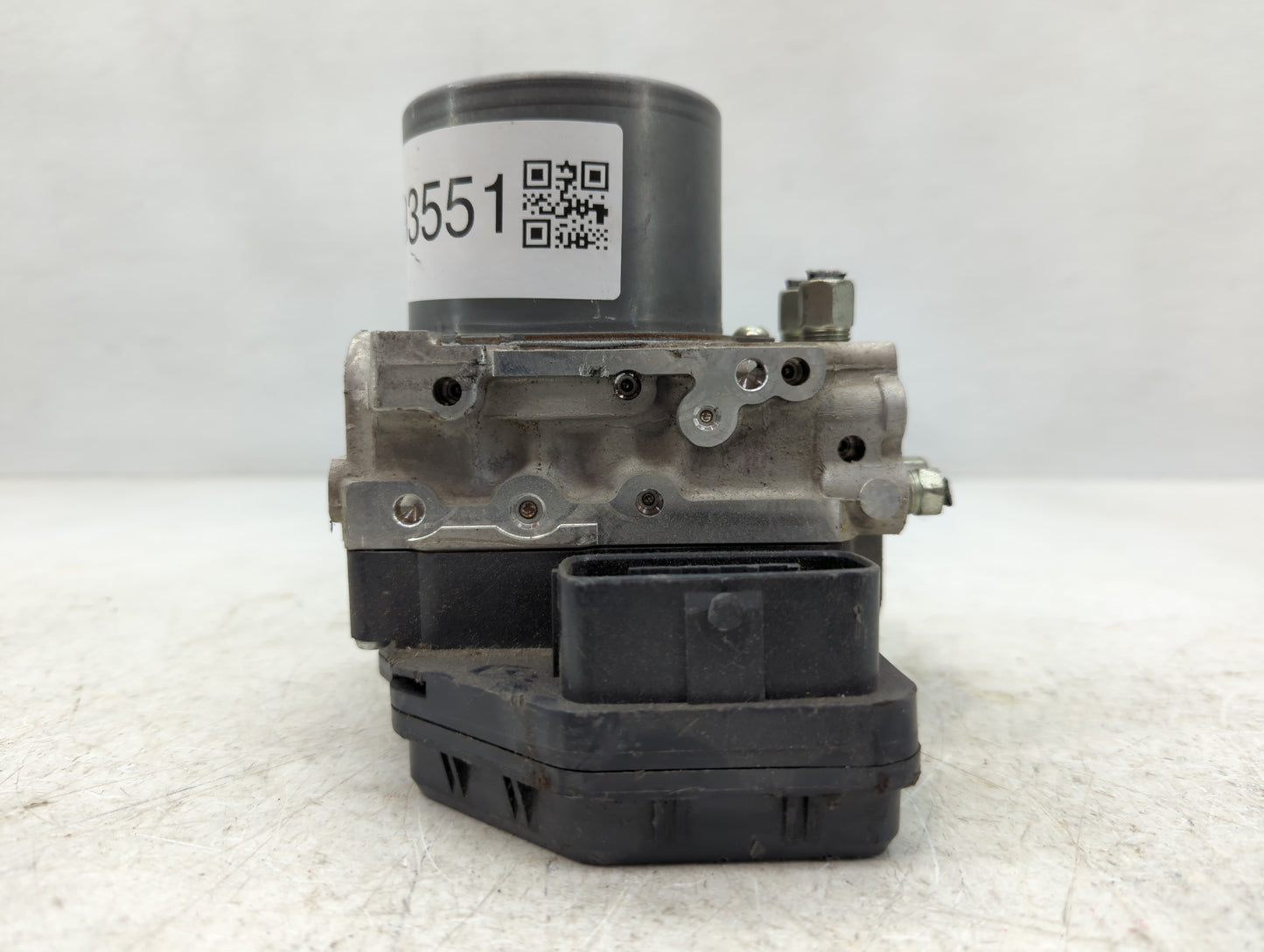 2014-2015 Infiniti Q50 ABS Pump Control Module Replacement P/N:47660 4GB1A Fits Fits 2014 2015 OEM Used Auto Parts - Oemused