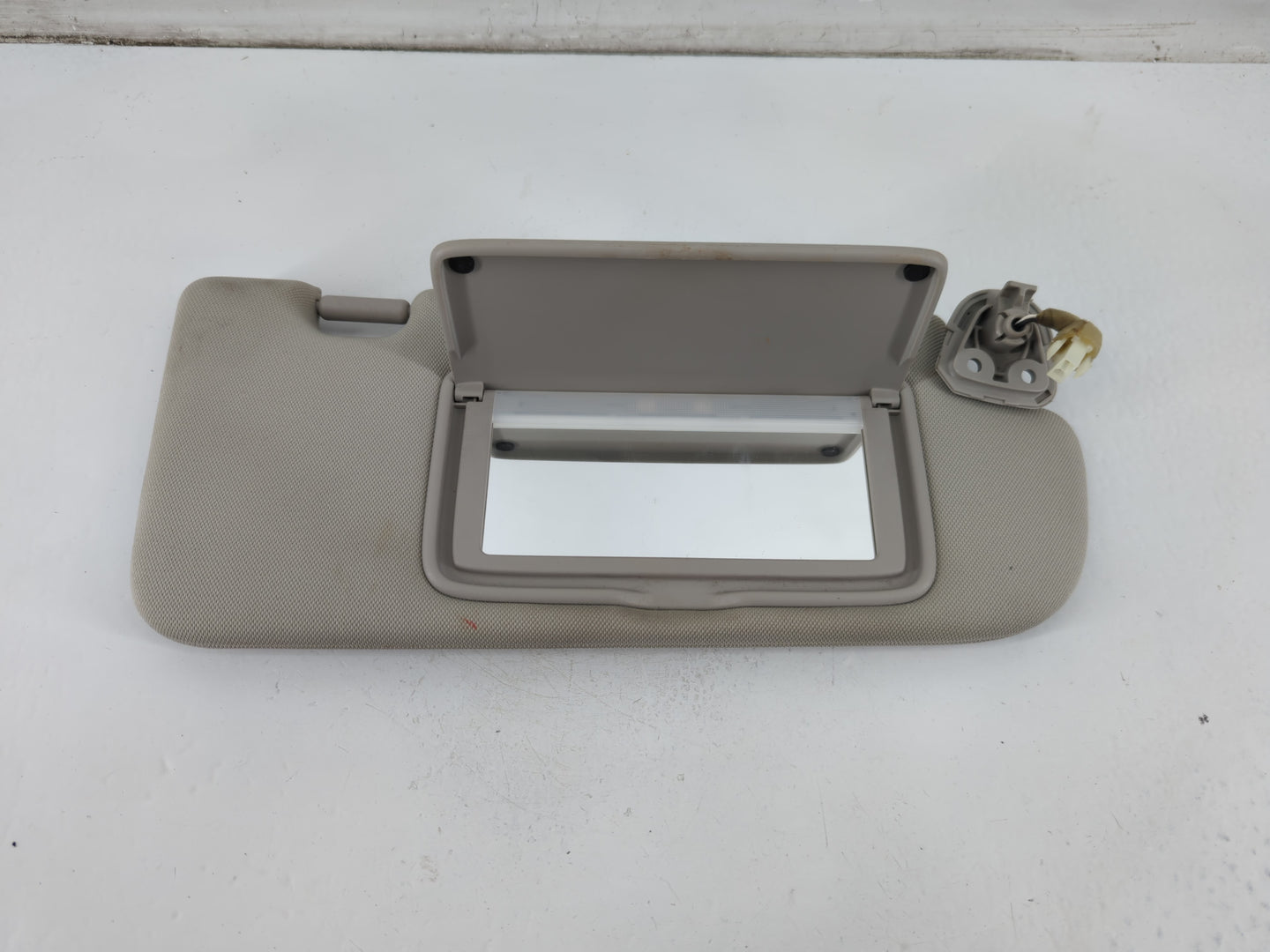 2014-2020 Infiniti Q50 Sun Visor Shade Replacement Passenger Right Mirror Fits Fits 2014 2015 2016 2017 2018 2019 2020 OEM U