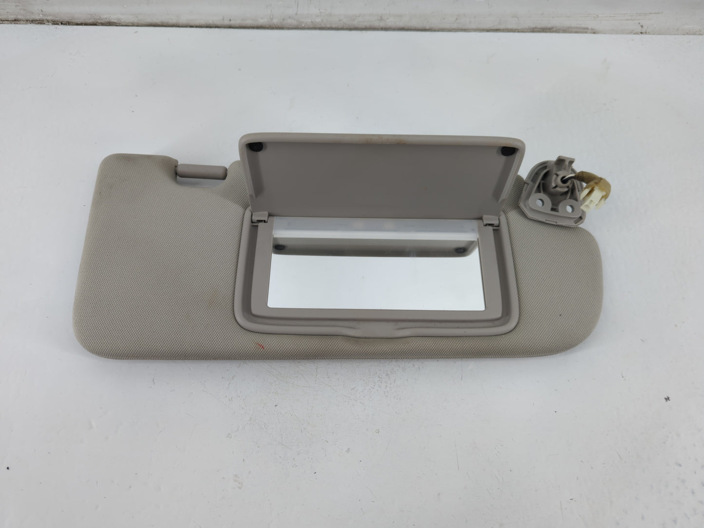 2014-2020 Infiniti Q50 Sun Visor Shade Replacement Passenger Right Mirror Fits Fits 2014 2015 2016 2017 2018 2019 2020 OEM U