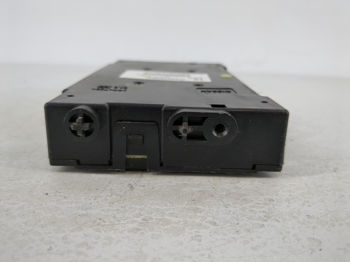 2016-2017 Infiniti Q50 Chassis Control Module Ccm Bcm Body Control - Oemusedautoparts1.com