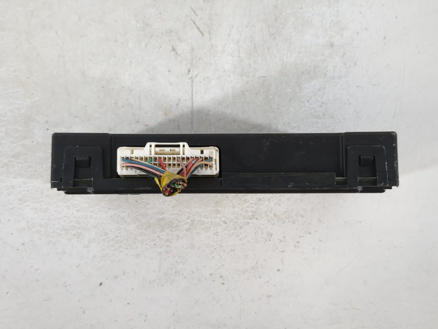 2016-2017 Infiniti Q50 Chassis Control Module Ccm Bcm Body Control - Oemusedautoparts1.com