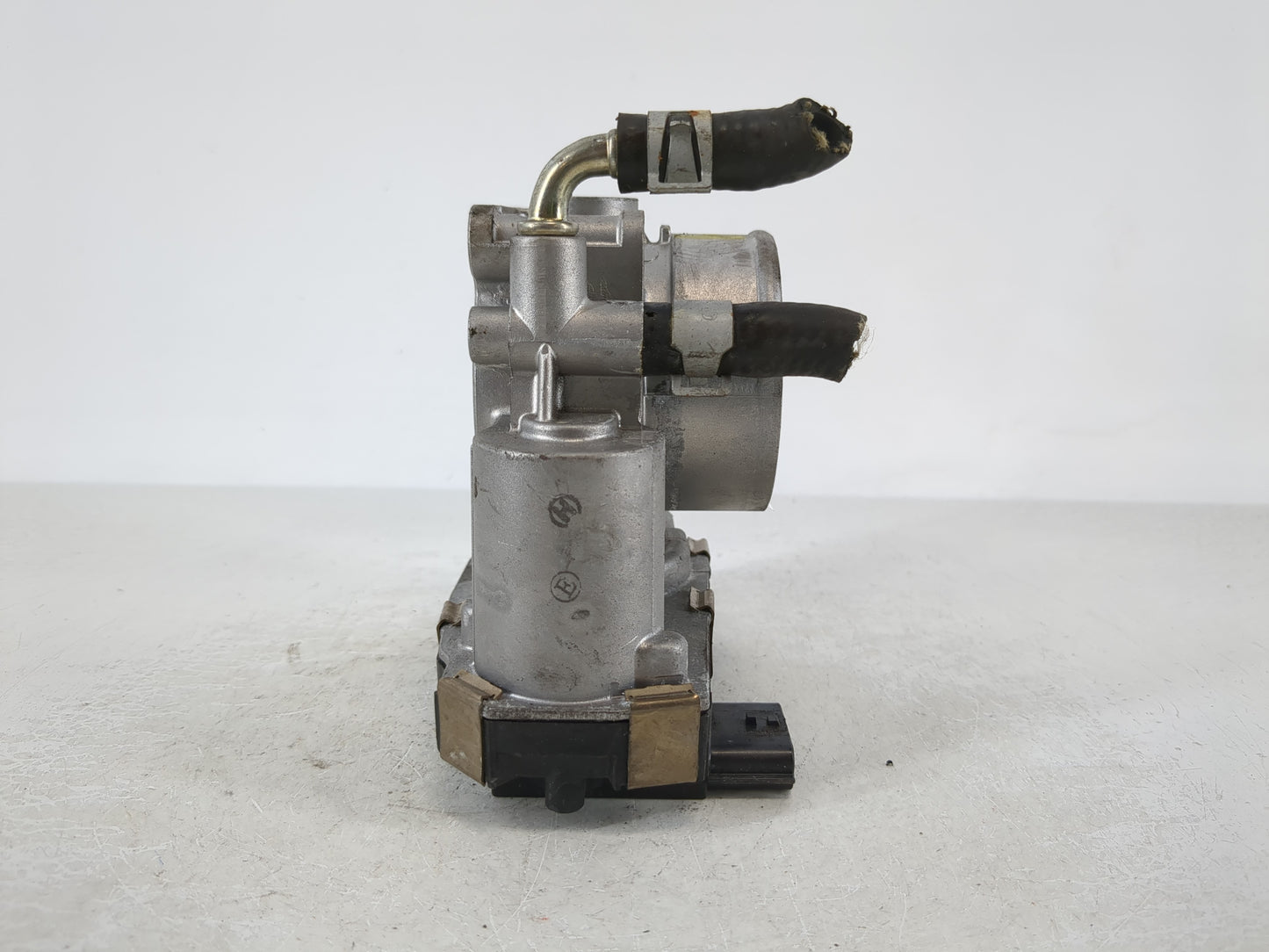 2016-2020 Infiniti Q50 Throttle Body P/N:RME60-52 Fits Fits 2016 2017 2018 2019 2020 OEM Used Auto Parts - Oemusedautoparts1