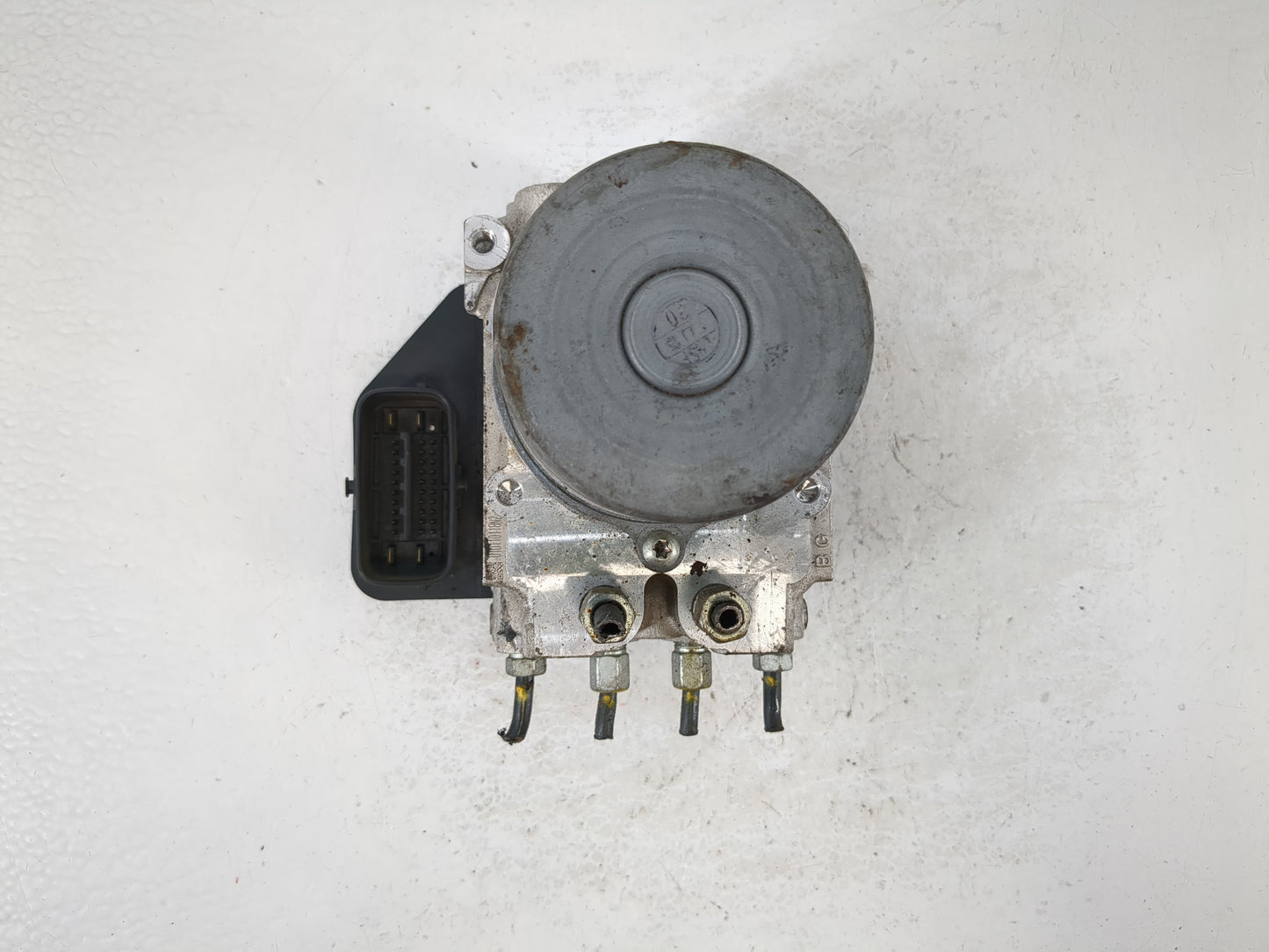2016-2017 Infiniti Q50 ABS Pump Control Module Replacement P/N:133000-0782 Fits Fits 2016 2017 OEM Used Auto Parts - Oemused