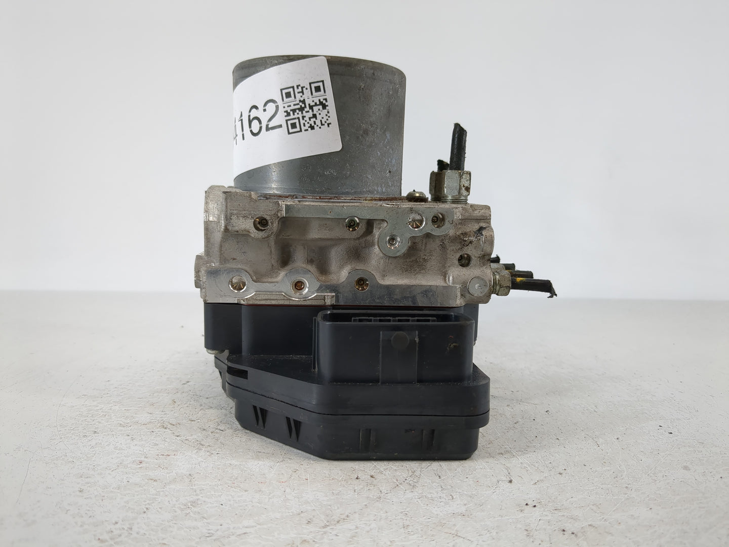 2016-2017 Infiniti Q50 ABS Pump Control Module Replacement P/N:133000-0782 Fits Fits 2016 2017 OEM Used Auto Parts - Oemused