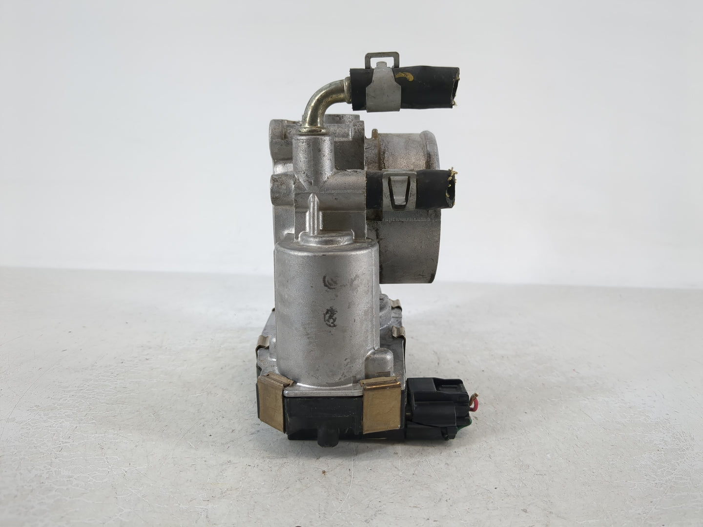 2016-2020 Infiniti Q50 Throttle Body P/N:RME60-52 Fits Fits 2016 2017 2018 2019 2020 OEM Used Auto Parts - Oemusedautoparts1