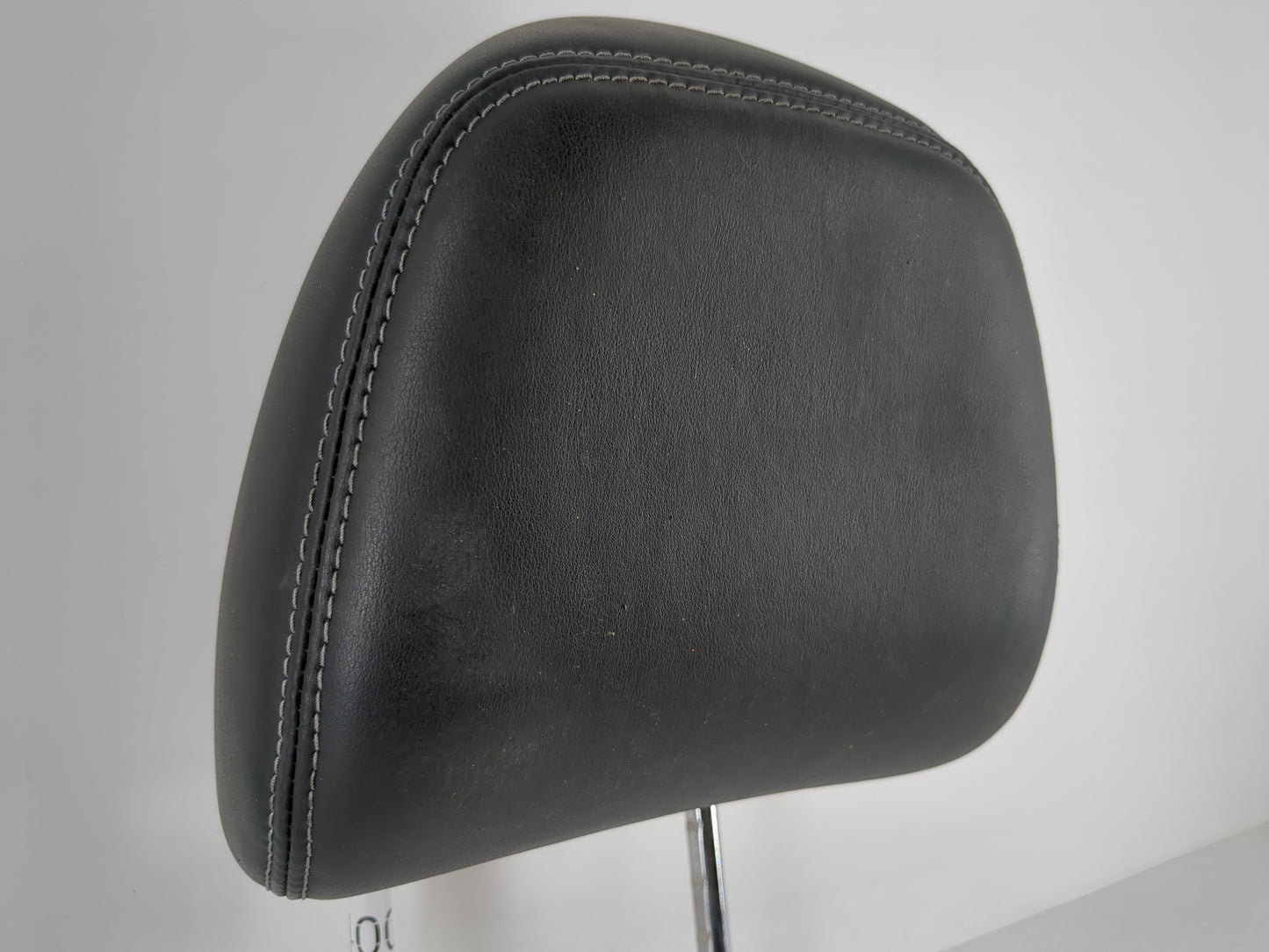 2016-2017 Infiniti Q50 Headrest Head Rest Front Driver Passenger Seat Fits Fits 2016 2017 OEM Used Auto Parts - Oemusedautop
