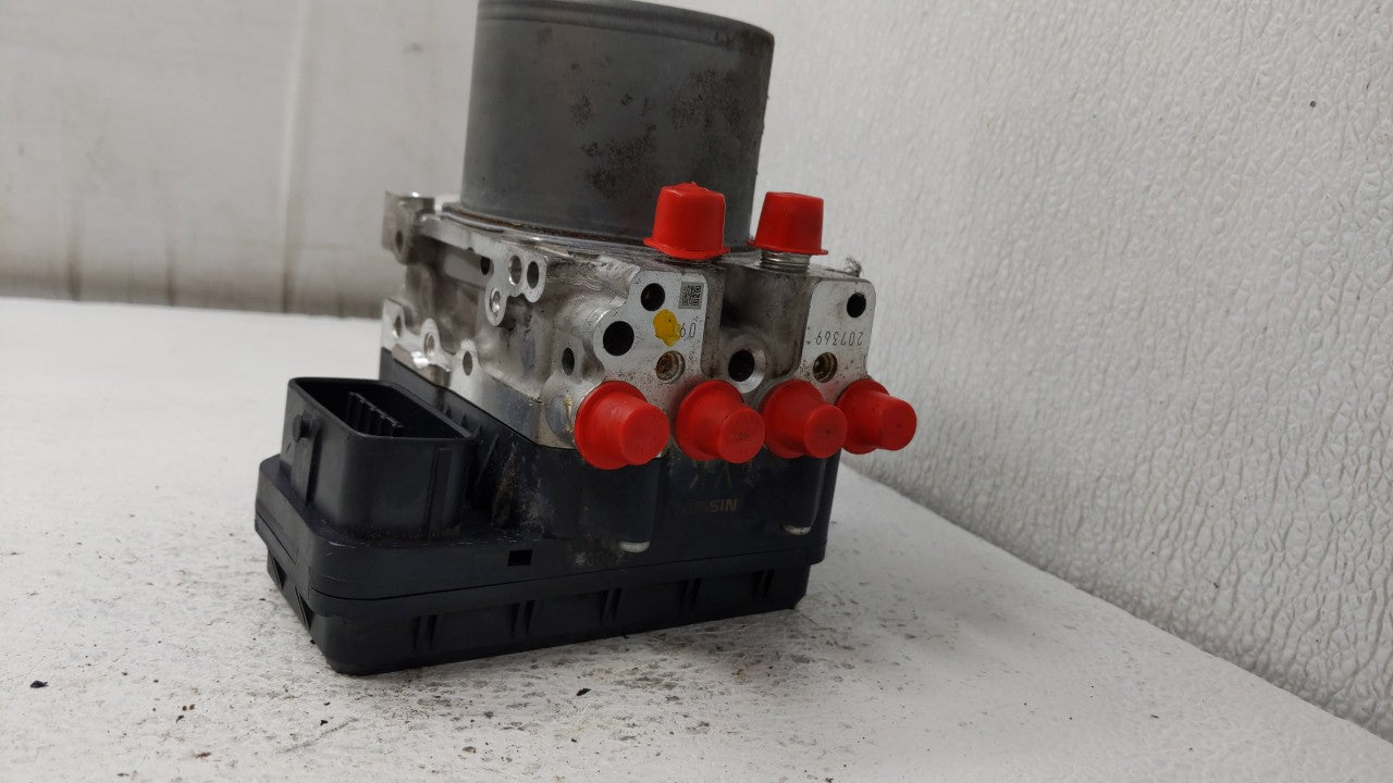2016-2017 Infiniti Q50 ABS Pump Control Module Replacement Fits Fits 2016 2017 OEM Used Auto Parts - Oemusedautoparts1.com