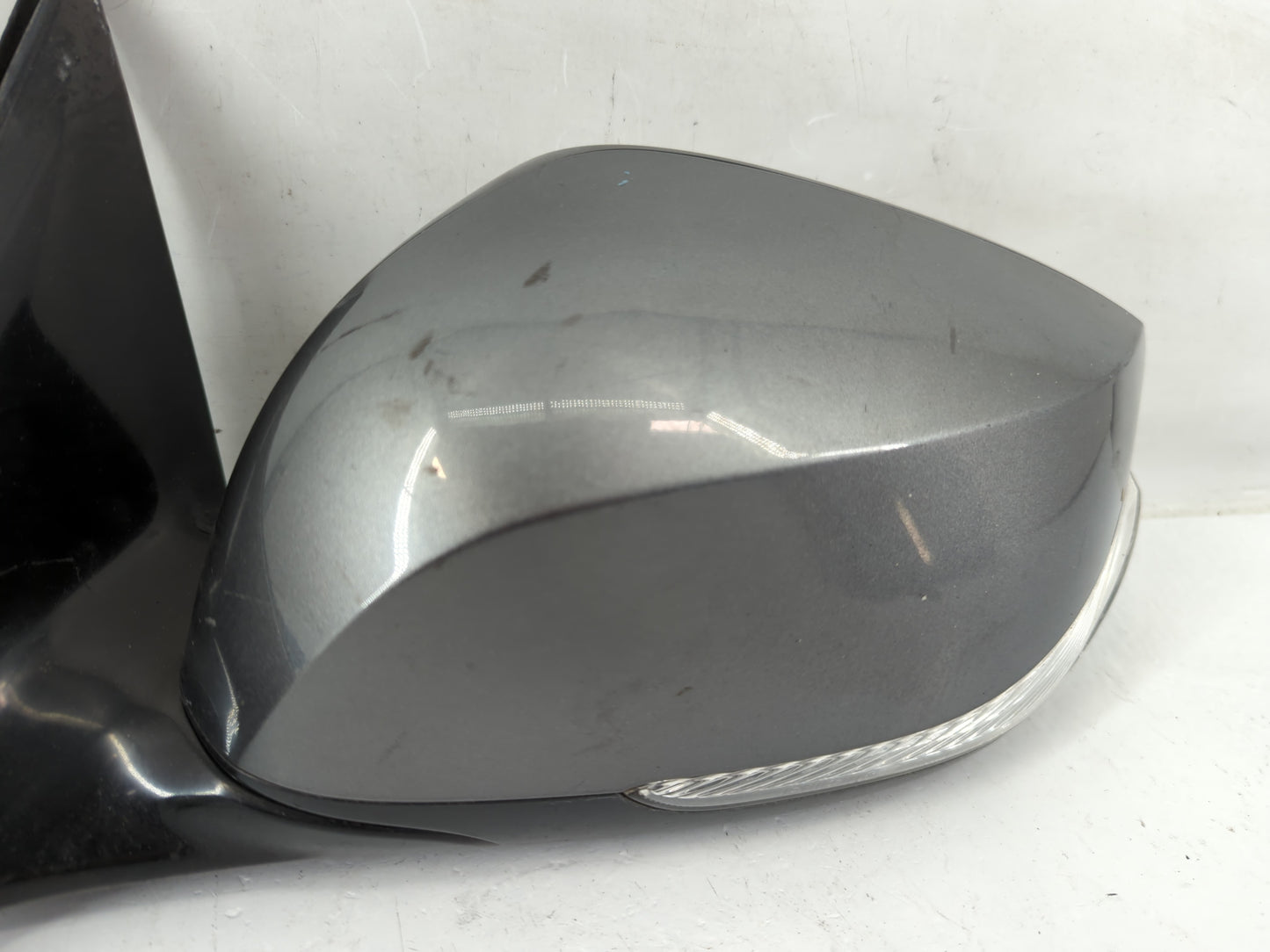 2016-2017 Infiniti Q50 Driver Side View Mirror - Left Door Mirror OEM Used - Oemusedautoparts1.com