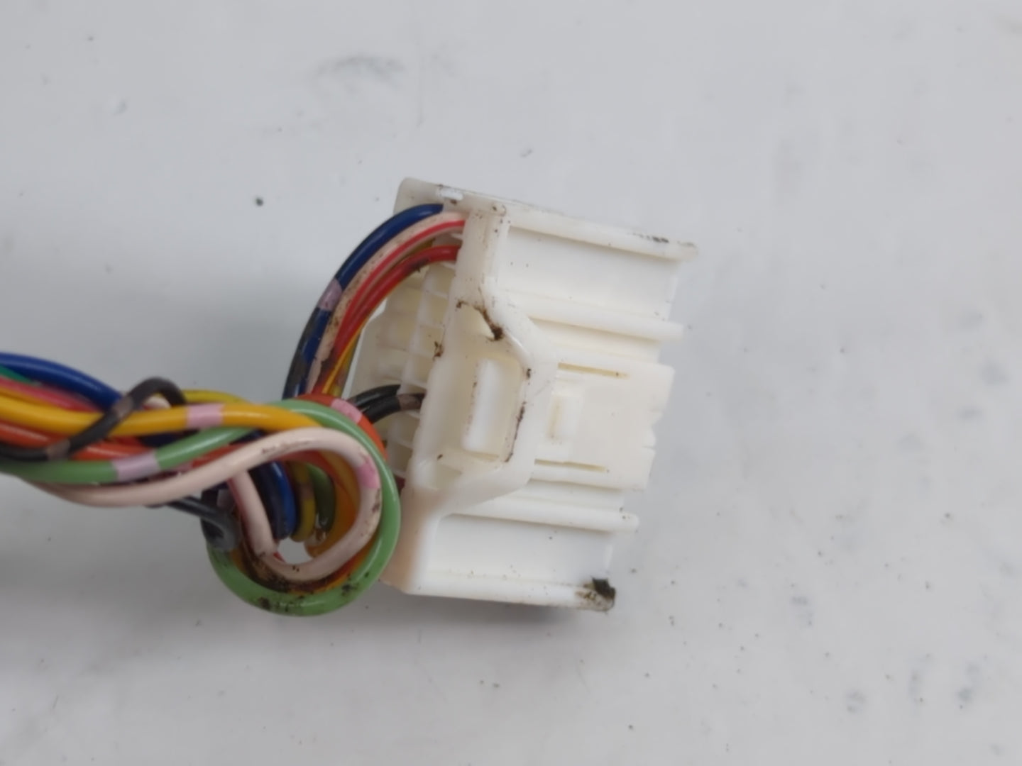 2016-2017 Infiniti Q50 Driver Side View Mirror - Left Door Mirror OEM Used - Oemusedautoparts1.com