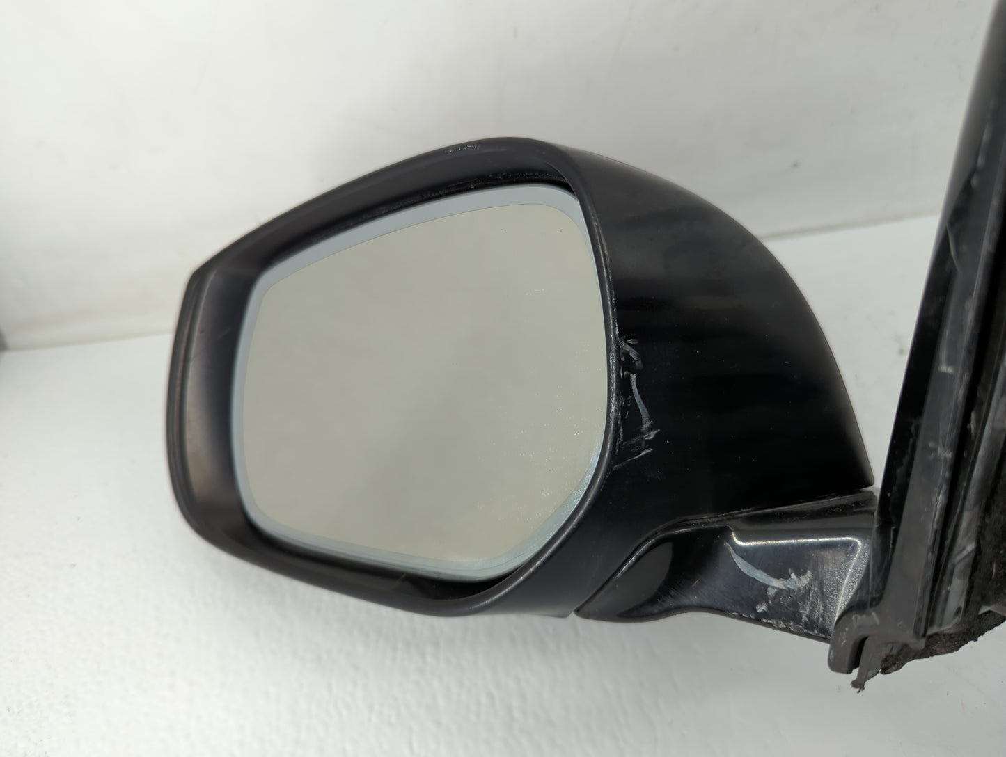 2016-2017 Infiniti Q50 Driver Side View Mirror - Left Door Mirror OEM Used - Oemusedautoparts1.com