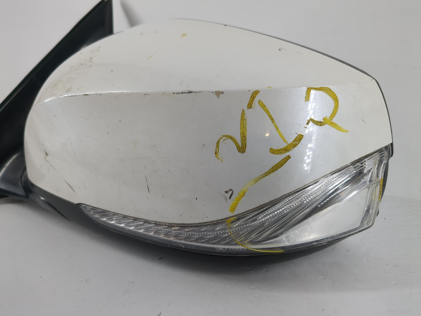 2014-2020 Infiniti Q50 Driver Left Side View Manual Door Mirror White - Oemusedautoparts1.com