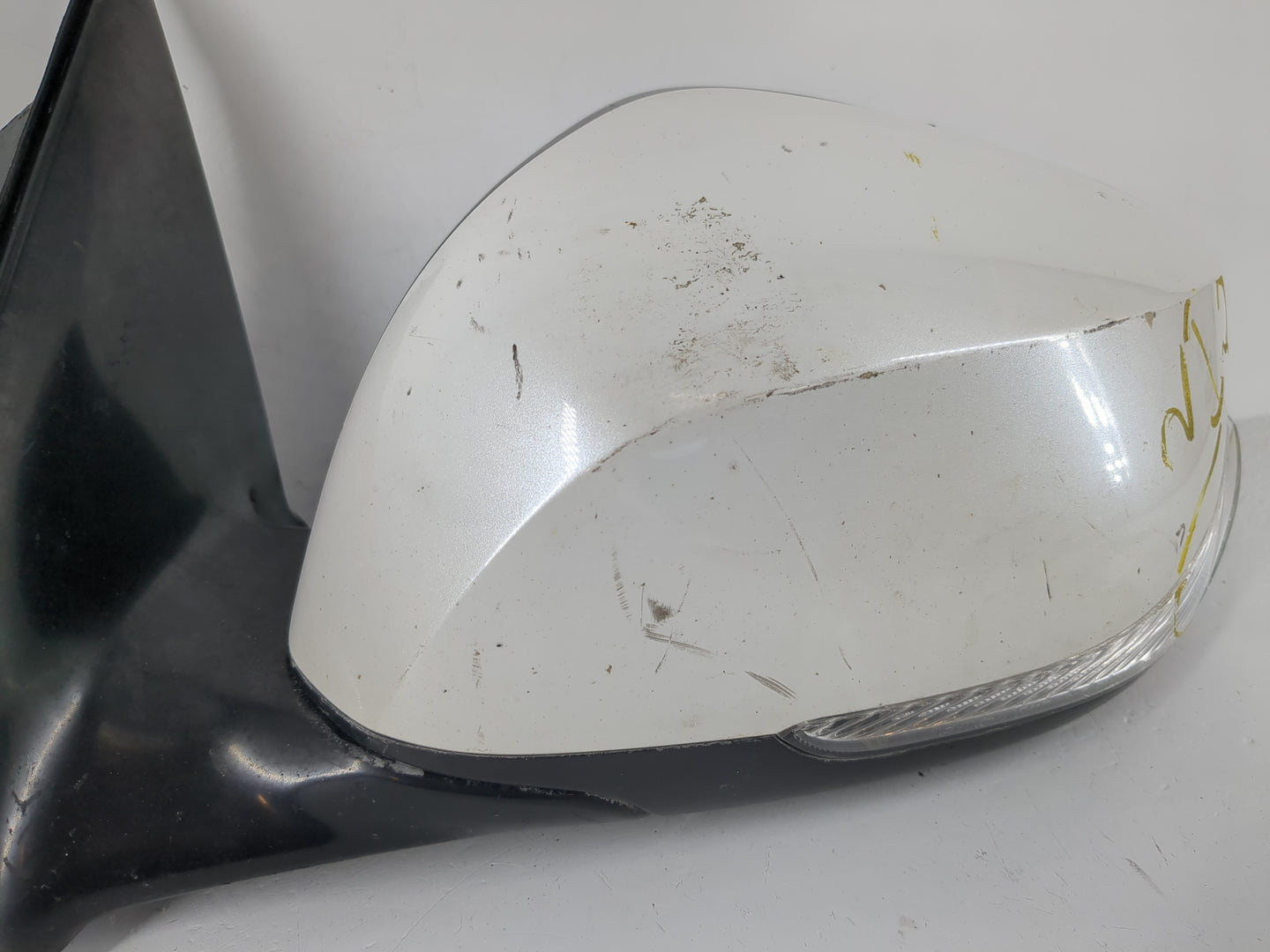 2014-2020 Infiniti Q50 Driver Left Side View Manual Door Mirror White - Oemusedautoparts1.com