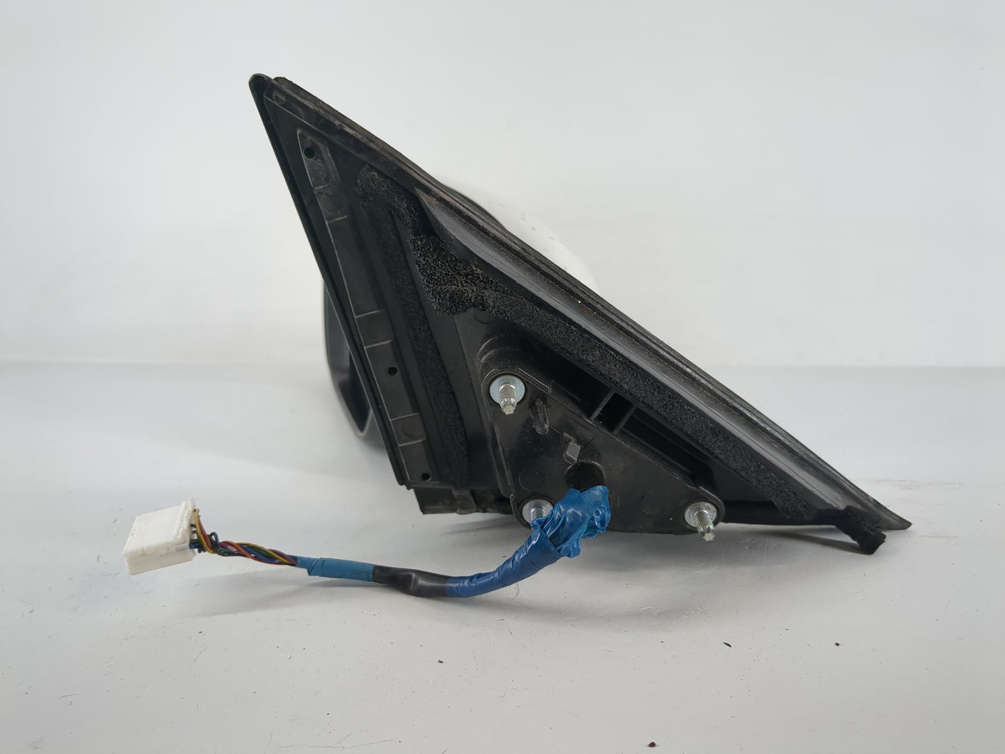 2014-2020 Infiniti Q50 Driver Left Side View Manual Door Mirror White - Oemusedautoparts1.com