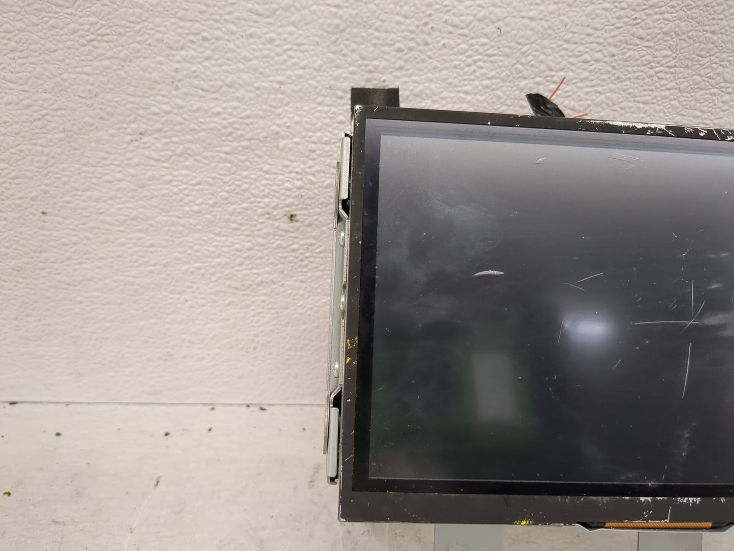 2016-2017 Infiniti Q50 Information Display Screen - Oemusedautoparts1.com