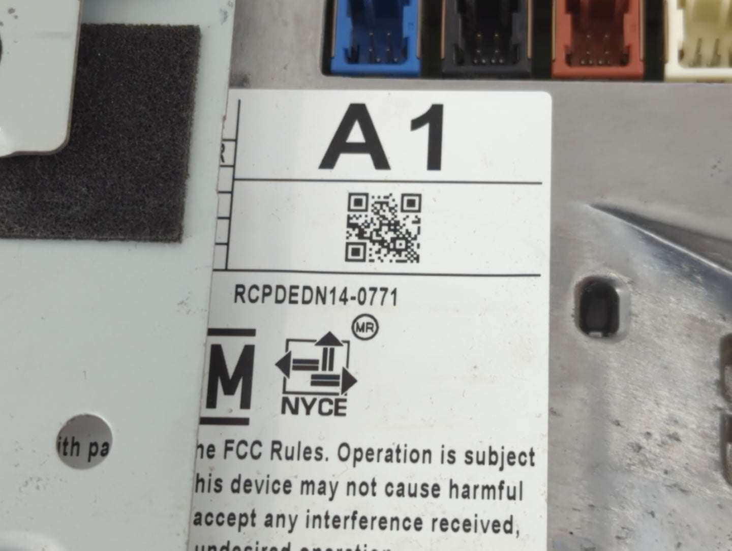 2016-2017 Infiniti Q50 Information Display Screen - Oemusedautoparts1.com
