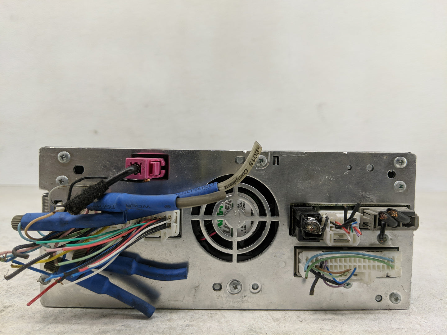 2017 Infiniti Q50 Radio AM FM Cd Player Receiver Replacement P/N:28330 4HB5A Fits OEM Used Auto Parts - Oemusedautoparts1.co