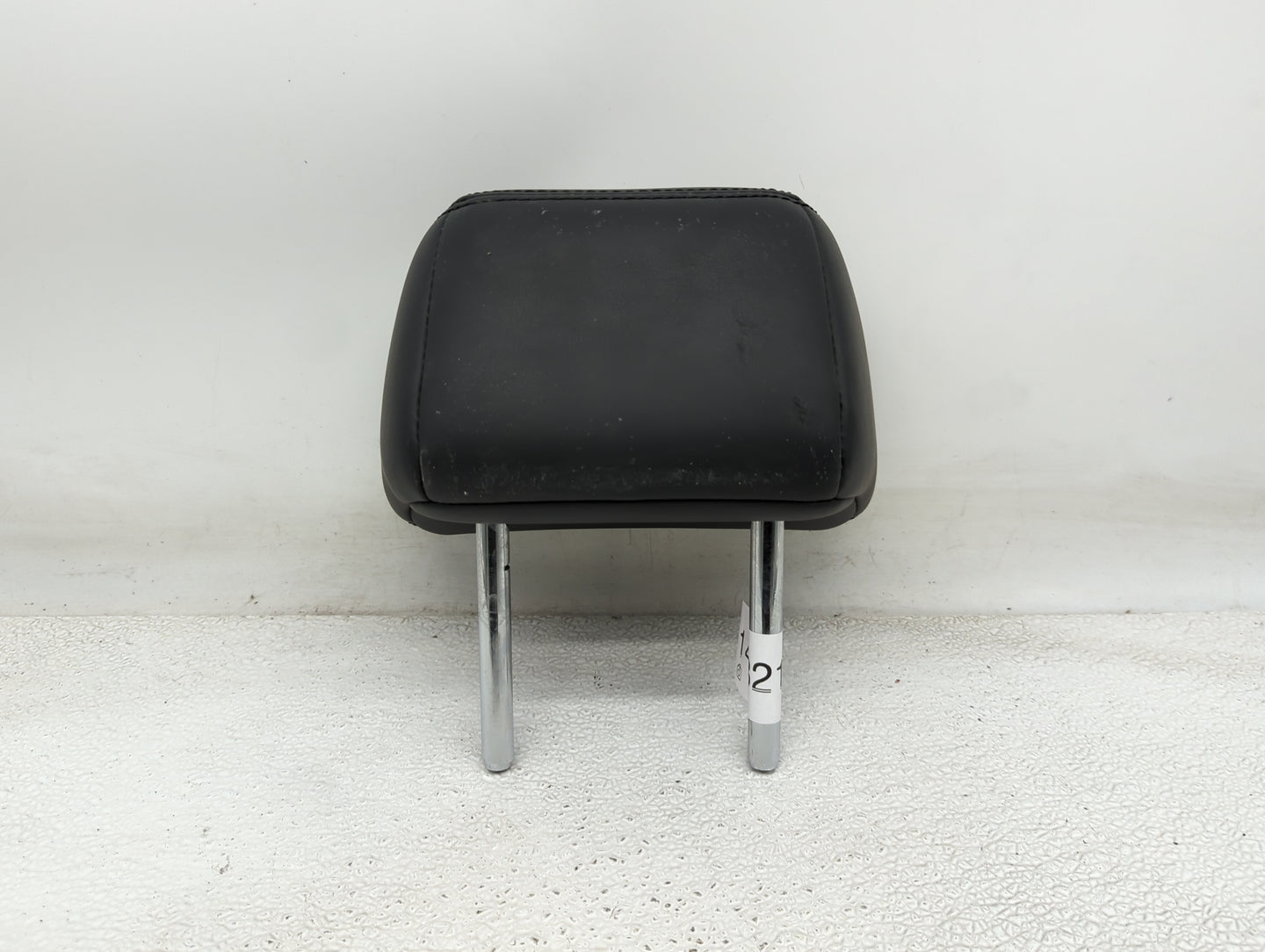 2016-2017 Infiniti Q50 Headrest Head Rest Rear Seat Fits Fits 2016 2017 OEM Used Auto Parts - Oemusedautoparts1.com