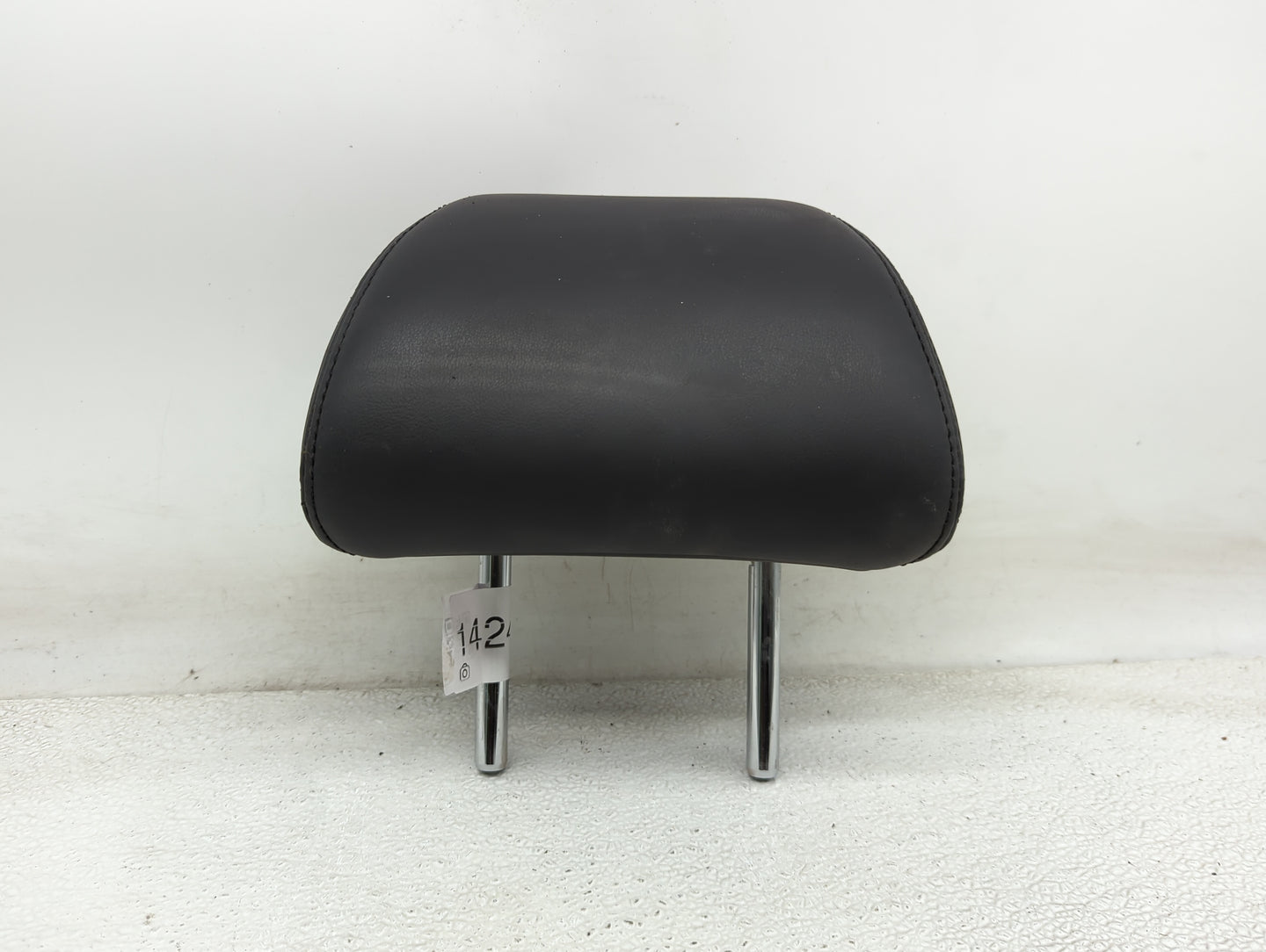2017-2018 Infiniti Q50 Headrest Head Rest Rear Center Seat Fits Fits 2017 2018 OEM Used Auto Parts - Oemusedautoparts1.com