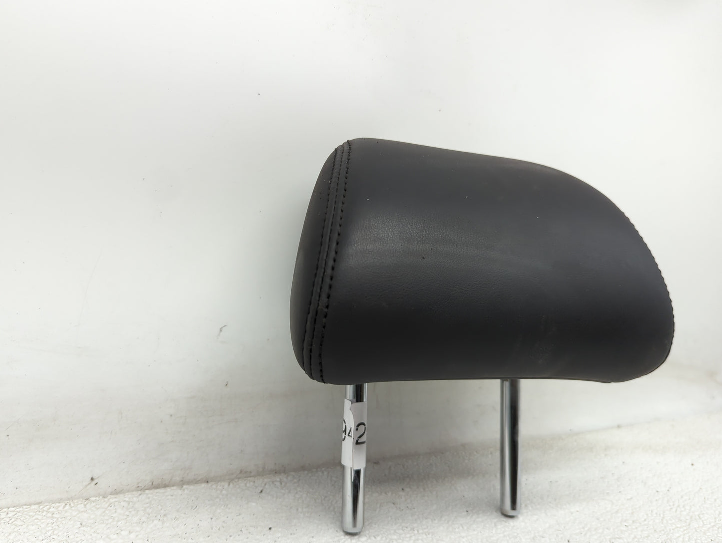 2017-2018 Infiniti Q50 Headrest Head Rest Rear Center Seat Fits Fits 2017 2018 OEM Used Auto Parts - Oemusedautoparts1.com