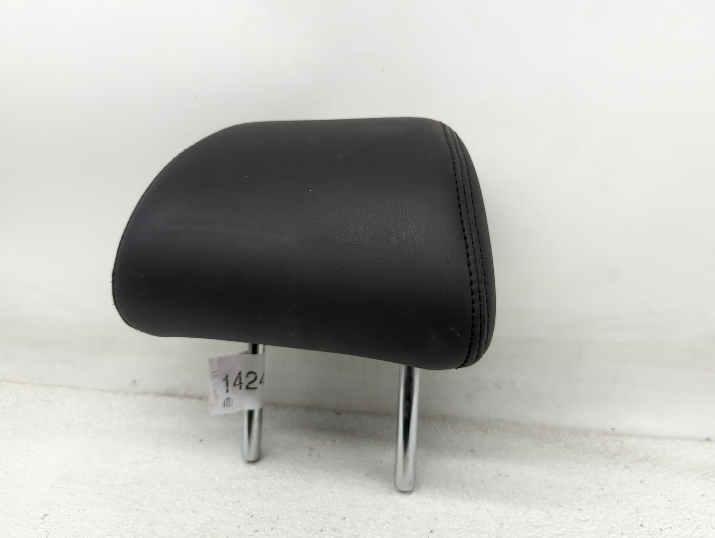 2017-2018 Infiniti Q50 Headrest Head Rest Rear Center Seat Fits Fits 2017 2018 OEM Used Auto Parts - Oemusedautoparts1.com