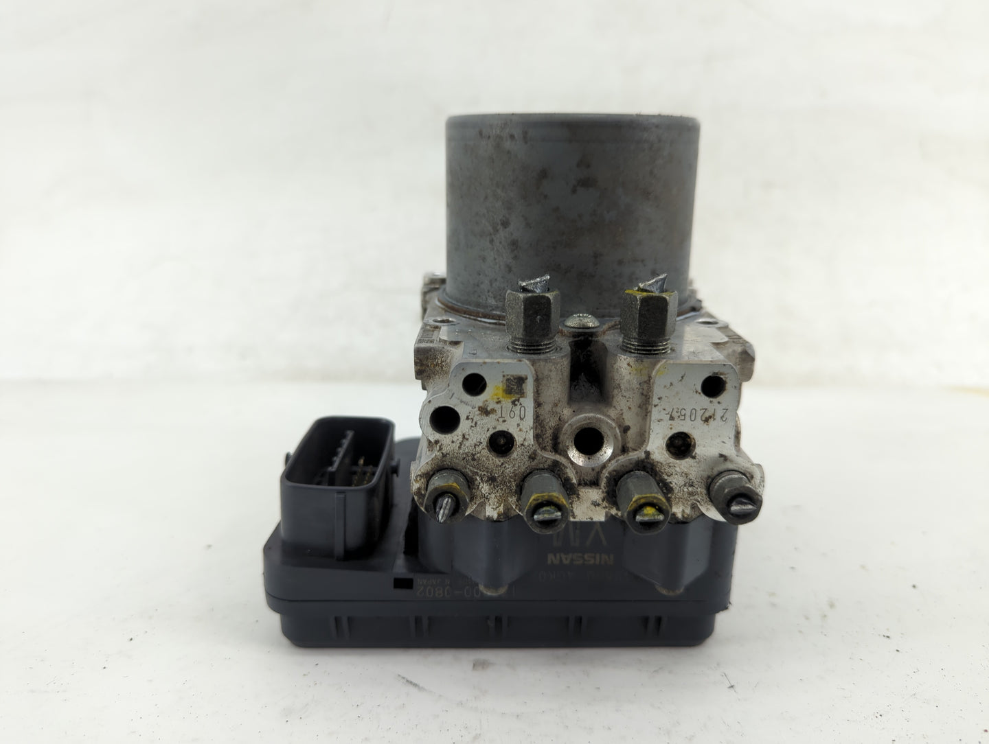 2016-2017 Infiniti Q50 ABS Pump Control Module Replacement P/N:133000-0802 47660 4GK0A Fits Fits 2016 2017 OEM Used Auto Par