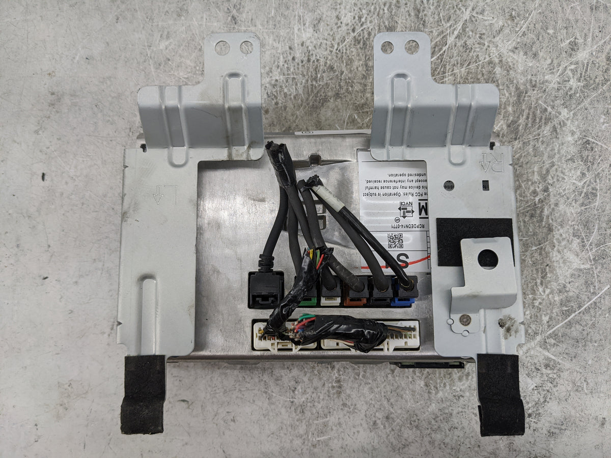 2016-2017 Infiniti Q50 Information Radio Display Screen 1469004 - Oemusedautoparts1.com