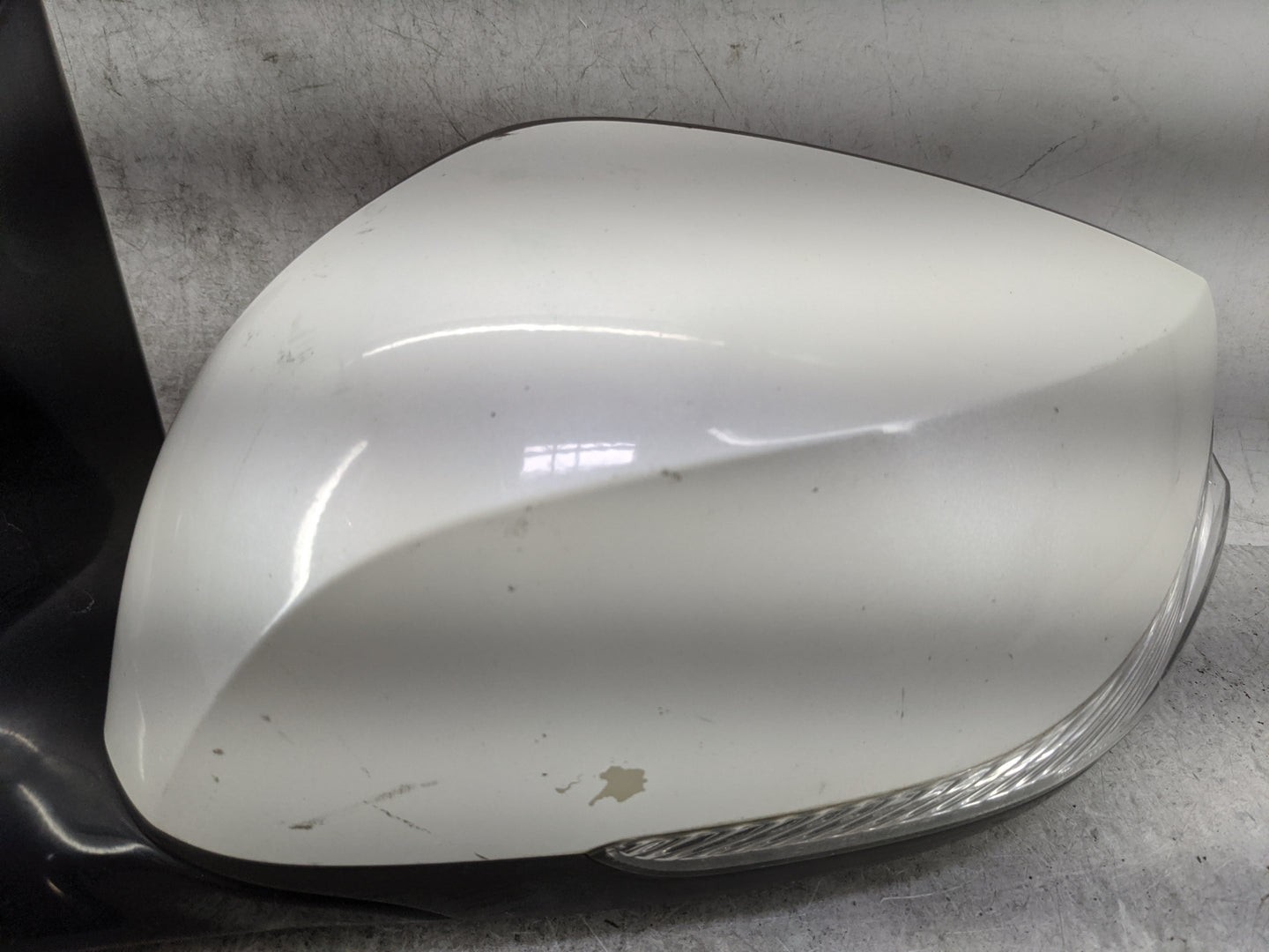 2014-2020 Infiniti Q50 Driver Side View Mirror - Left Door Mirror OEM Used - Oemusedautoparts1.com