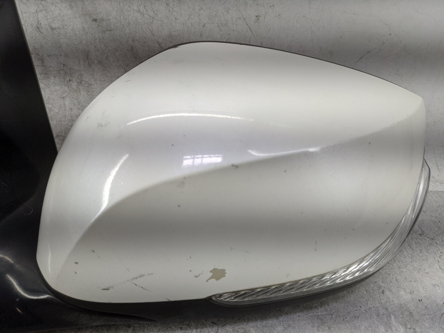 2014-2020 Infiniti Q50 Driver Side View Mirror - Left Door Mirror OEM Used - Oemusedautoparts1.com