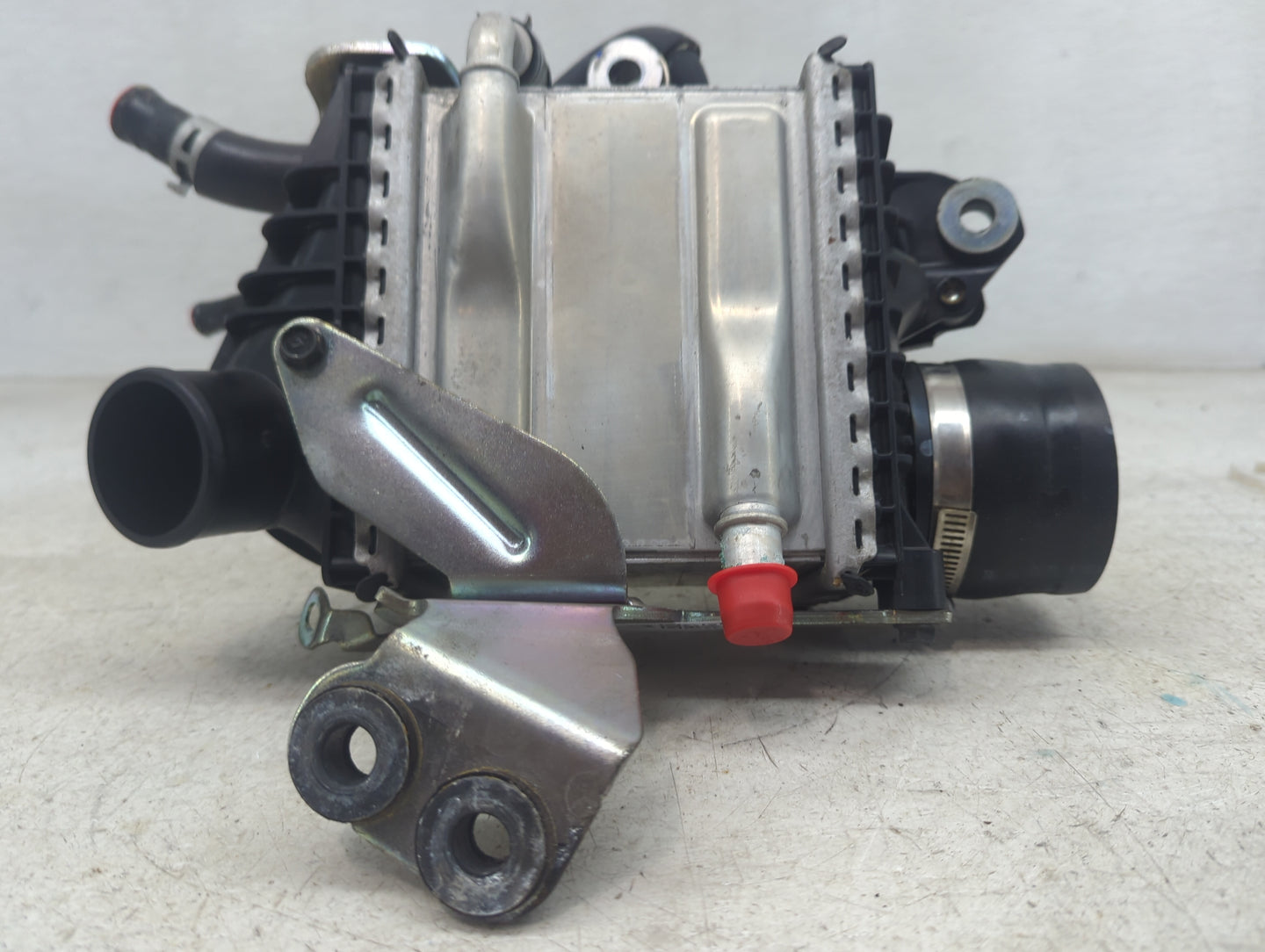 2016-2020 Infiniti Q50 Turbo Intercooler 1483813 - Oemusedautoparts1.com