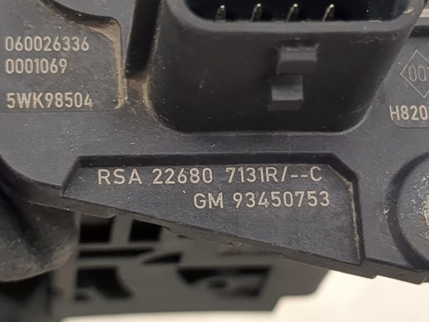 2016-2020 Infiniti Q50 Mass Air Flow Meter Maf 1488660 - Oemusedautoparts1.com