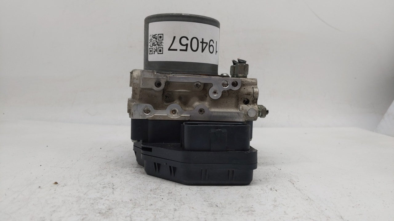 2016-2017 Infiniti Q50 ABS Pump Control Module Replacement P/N:47660 4GK5A Fits Fits 2016 2017 OEM Used Auto Parts - Oemused