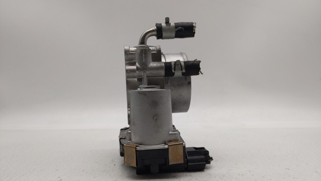 2016-2018 Infiniti Q50 Throttle Body P/N:RME60-52 Fits Fits 2016 2017 2018 OEM Used Auto Parts - Oemusedautoparts1.com