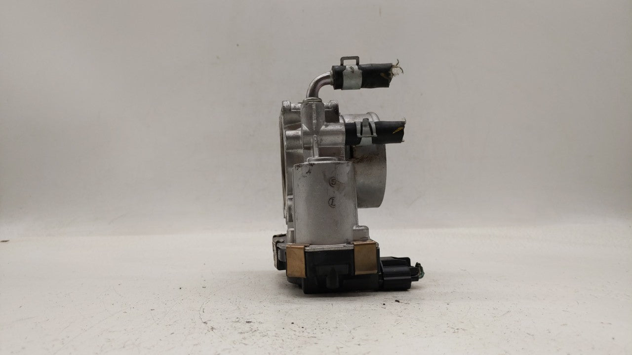 2016-2018 Infiniti Q50 Throttle Body P/N:RME60-52 Fits Fits 2016 2017 2018 OEM Used Auto Parts - Oemusedautoparts1.com