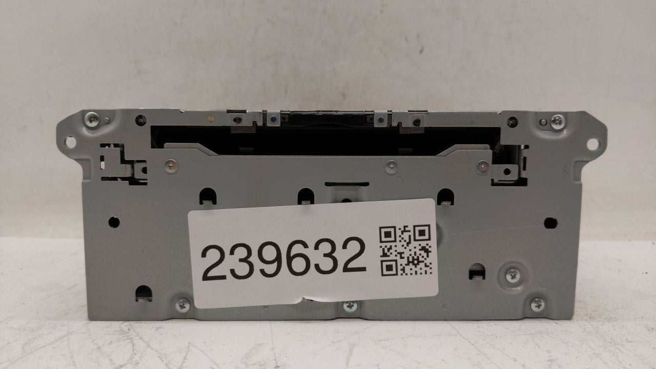 2016-2018 Infiniti Q50 Am Fm Cd Player Radio Receiver - Oemusedautoparts1.com