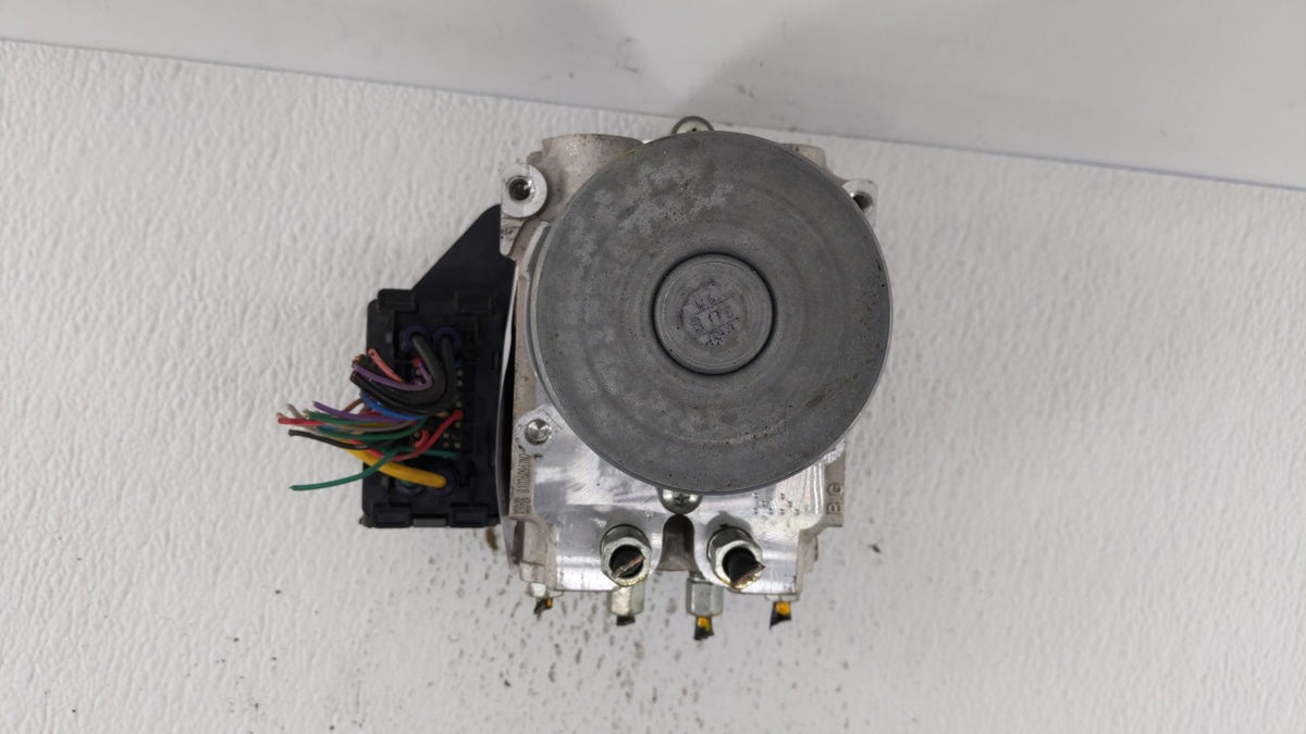 2016-2017 Infiniti Q50 Anti-Lock Brake ABS Pump Module Actuator OEM P/N:47660 4GH0A 47660 4GK0A Fits Fits 2016 2017 OEM Used