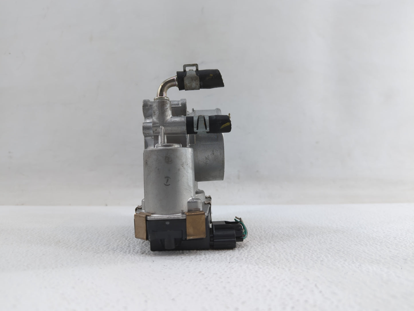 2016-2018 Infiniti Q50 Throttle Body P/N:RME60-52 Fits Fits 2016 2017 2018 OEM Used Auto Parts - Oemusedautoparts1.com