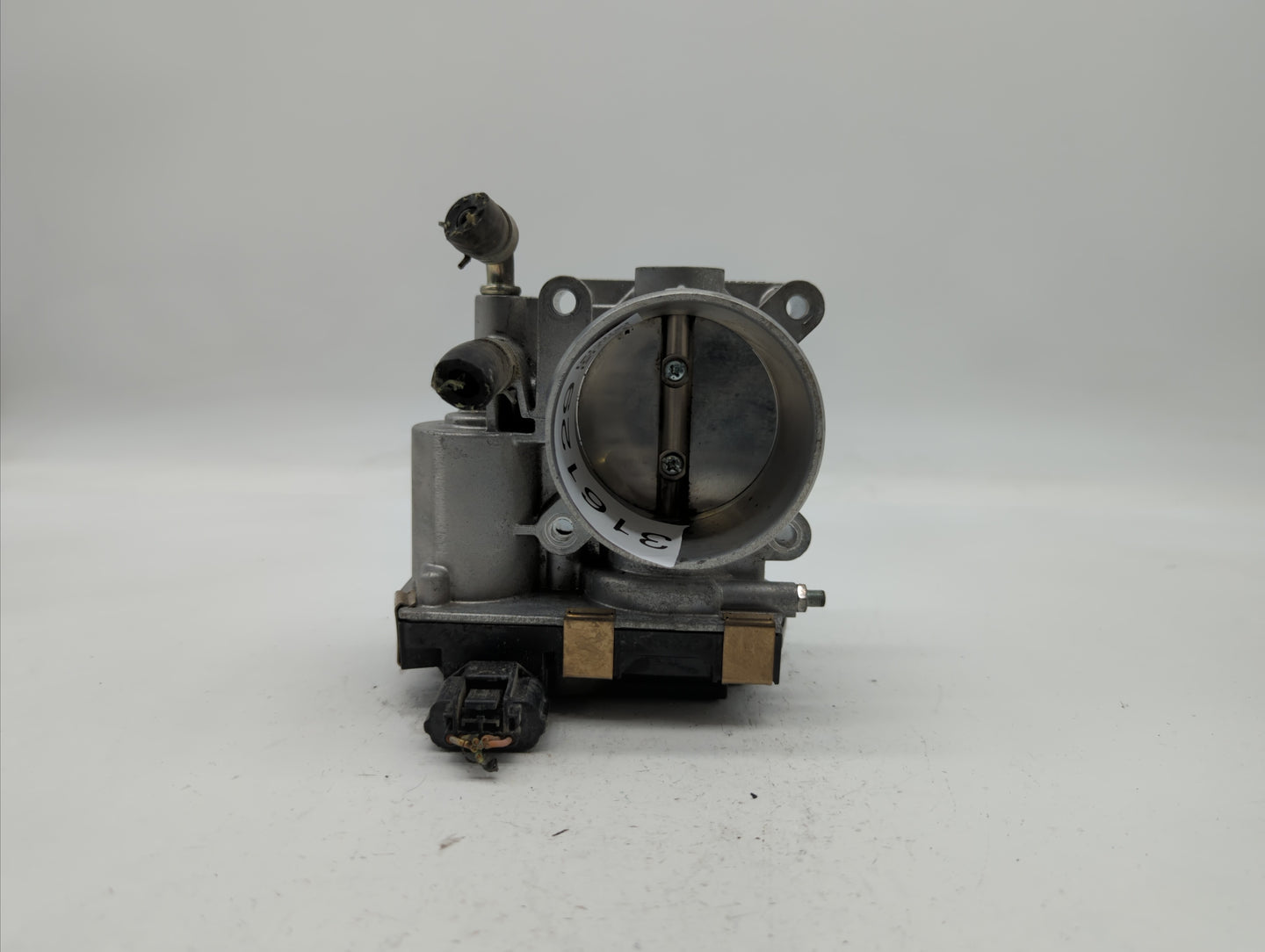 2016-2018 Infiniti Q50 Throttle Body P/N:RME60-52 Fits Fits 2016 2017 2018 OEM Used Auto Parts - Oemusedautoparts1.com