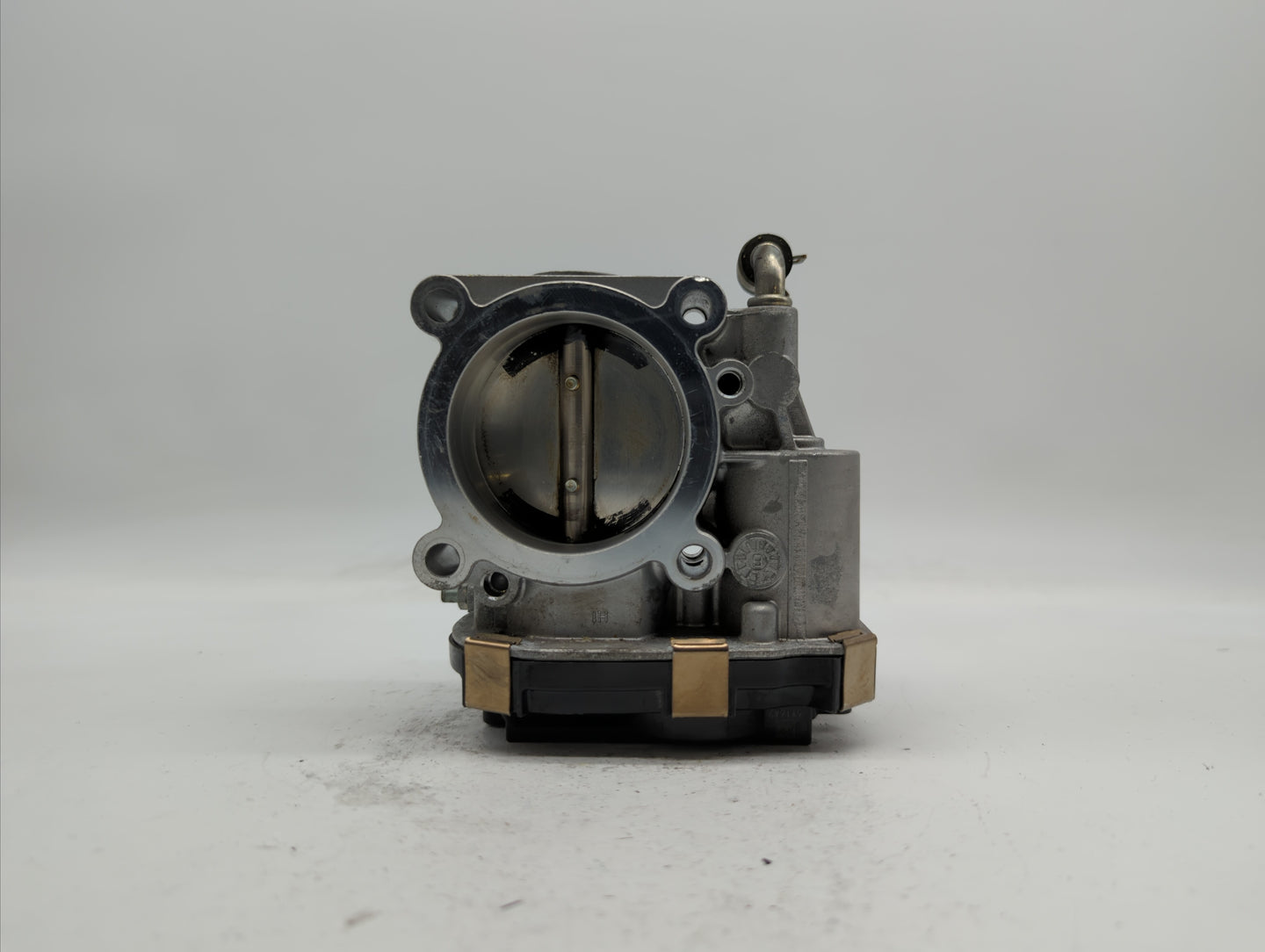 2016-2018 Infiniti Q50 Throttle Body P/N:RME60-52 Fits Fits 2016 2017 2018 OEM Used Auto Parts - Oemusedautoparts1.com
