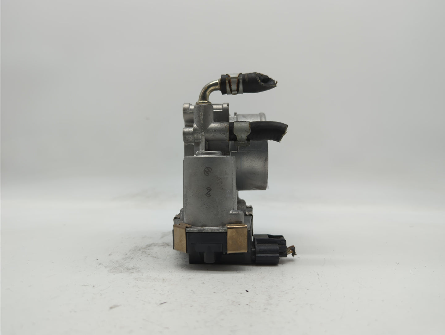2016-2018 Infiniti Q50 Throttle Body P/N:RME60-52 Fits Fits 2016 2017 2018 OEM Used Auto Parts - Oemusedautoparts1.com