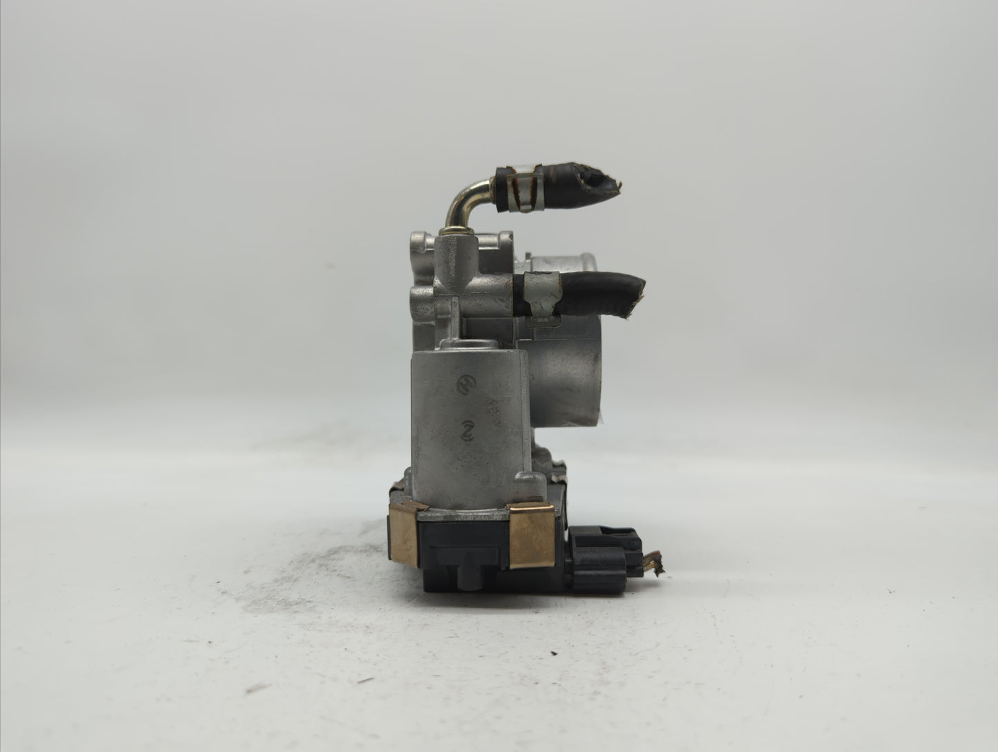 2016-2018 Infiniti Q50 Throttle Body P/N:RME60-52 Fits Fits 2016 2017 2018 OEM Used Auto Parts - Oemusedautoparts1.com