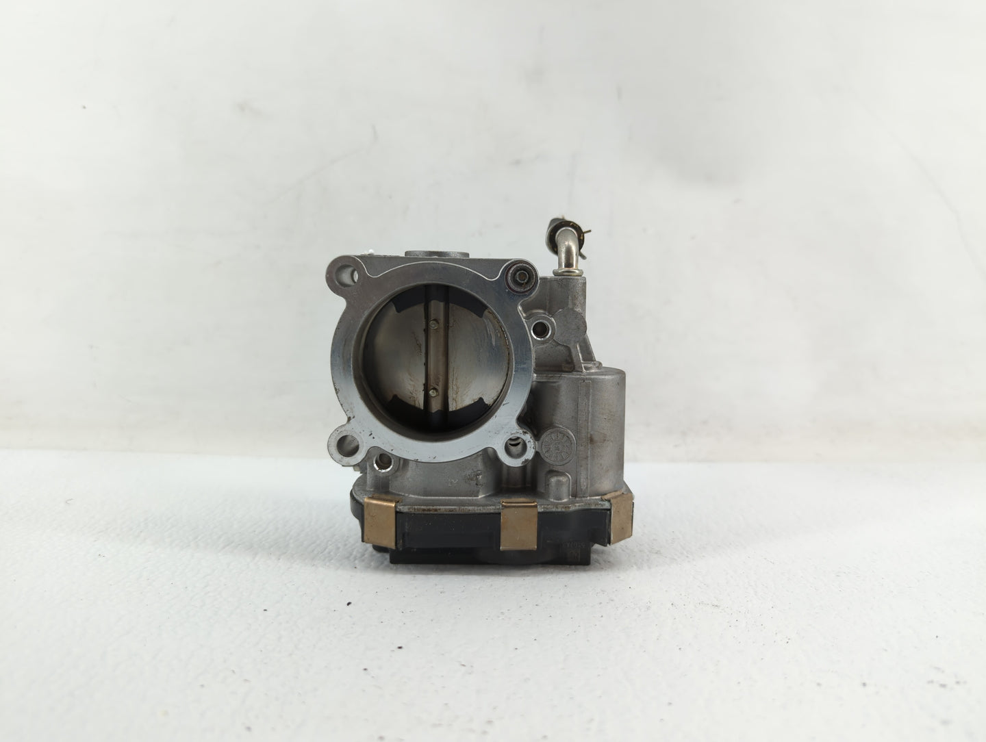 2016-2018 Infiniti Q50 Throttle Body P/N:RME60-52 Fits Fits 2016 2017 2018 OEM Used Auto Parts - Oemusedautoparts1.com