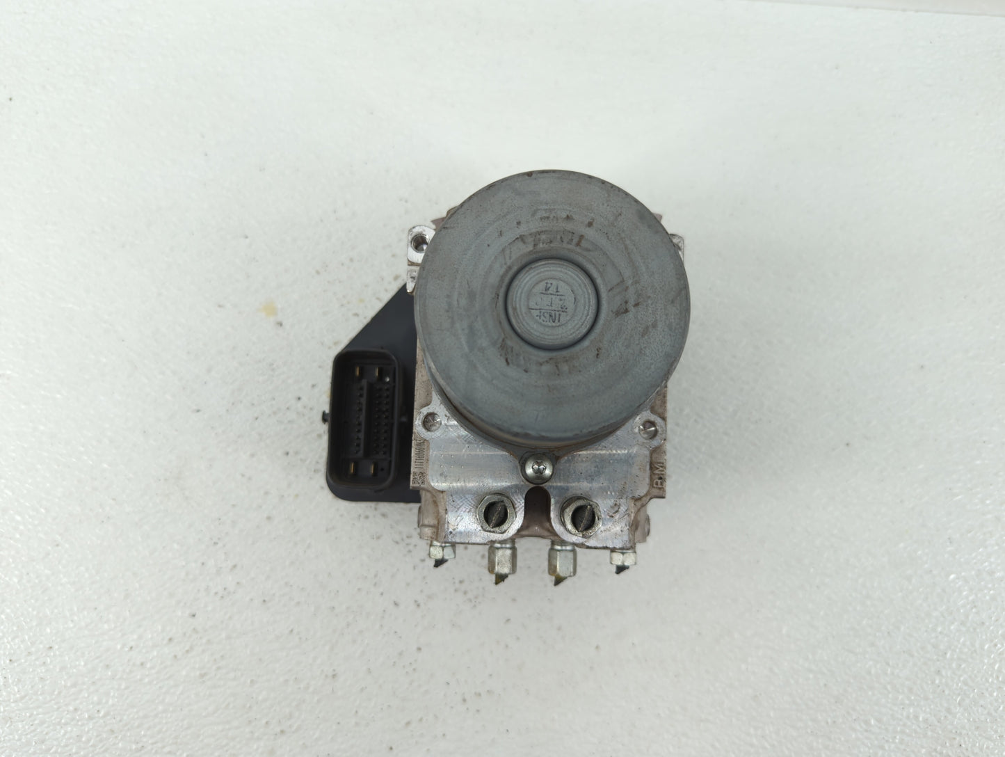 2016-2018 Infiniti Q50 ABS Pump Control Module Replacement P/N:47660 4GH0A 47660 4GF0A Fits Fits 2016 2017 2018 OEM Used Aut