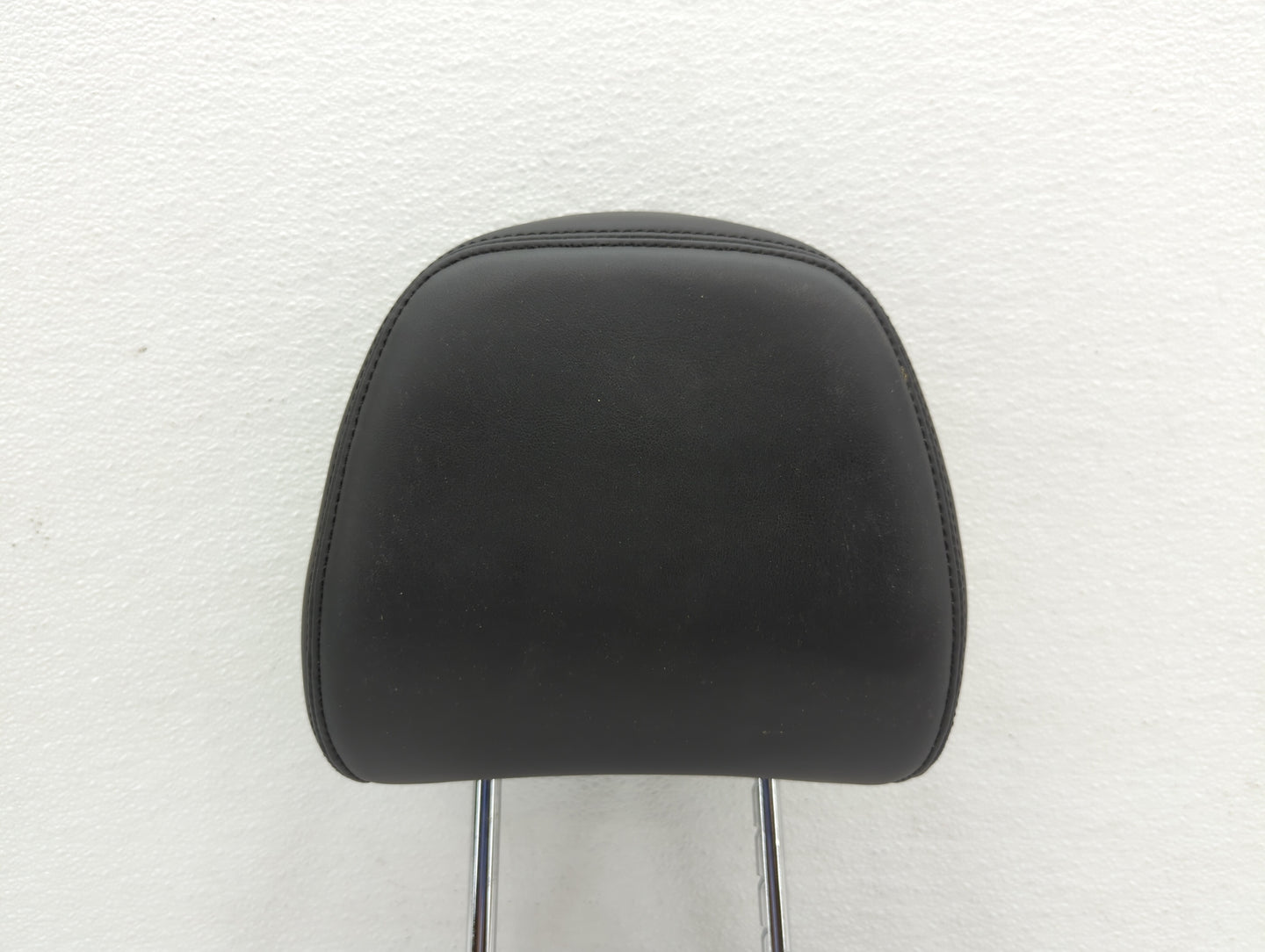 2017-2018 Infiniti Q50 Headrest Head Rest Front Driver Passenger Seat - Oemusedautoparts1.com