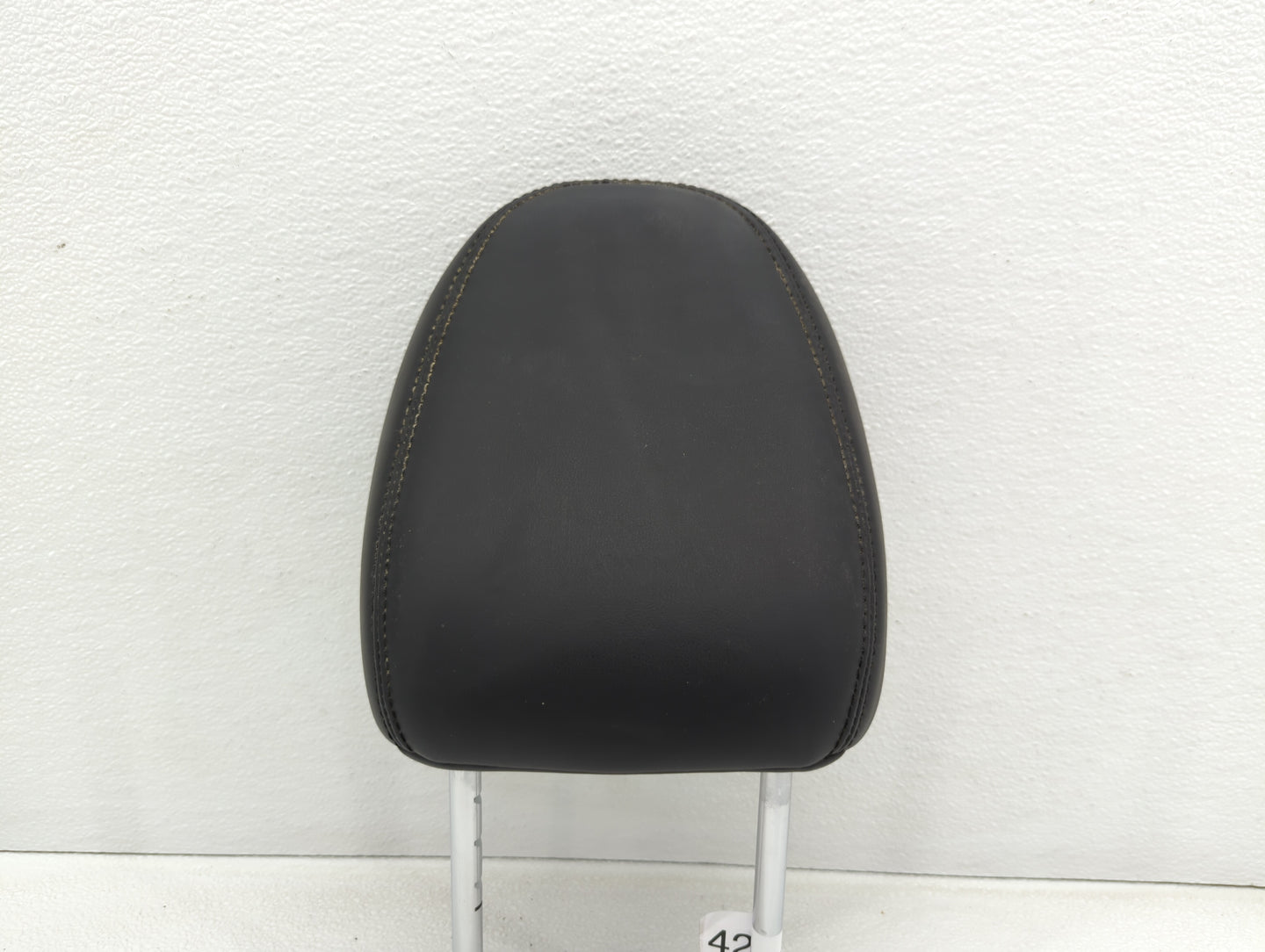 2016-2017 Infiniti Q50 Headrest Head Rest Front Driver Passenger Seat - Oemusedautoparts1.com