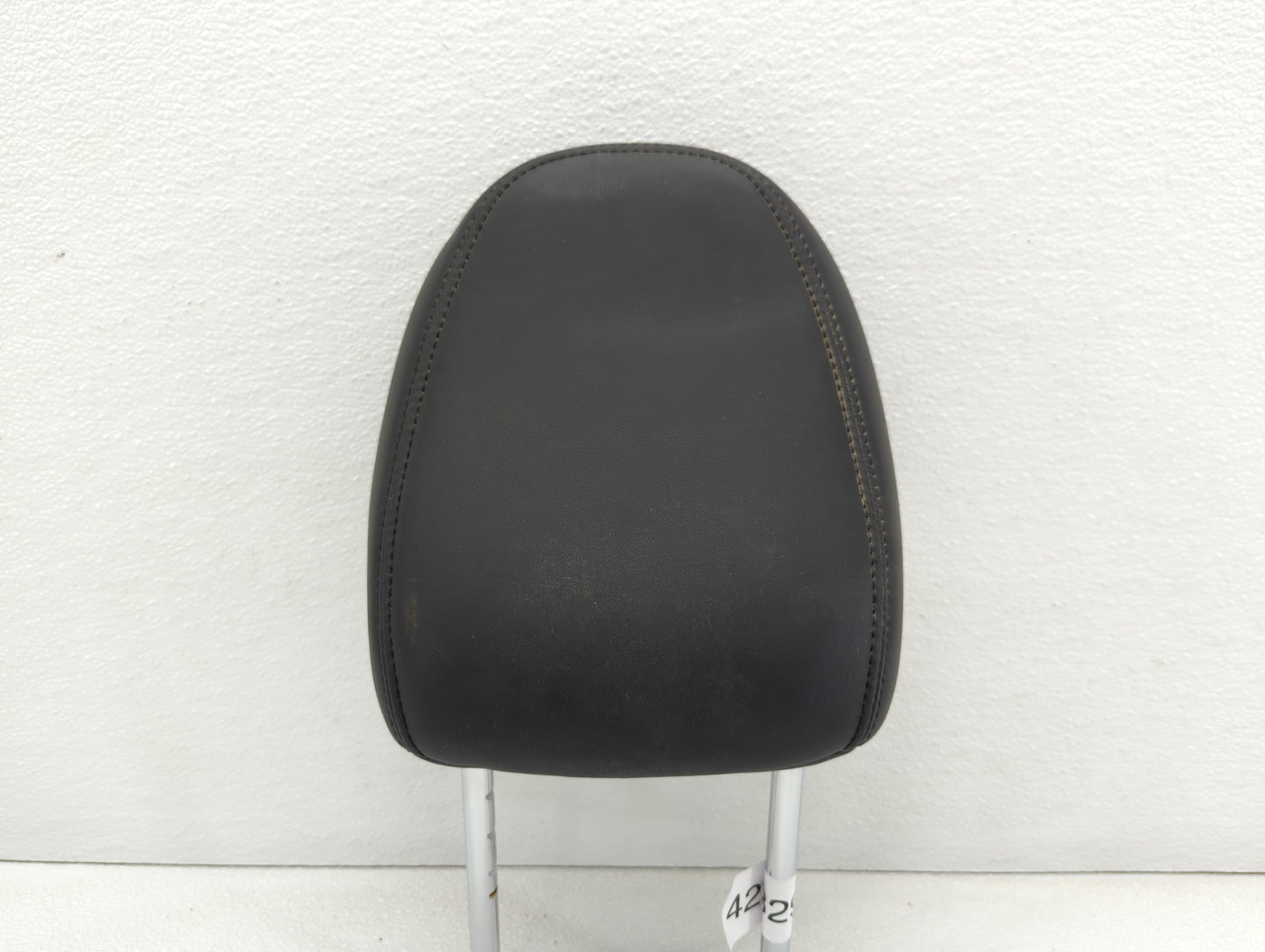 2016-2017 Infiniti Q50 Headrest Head Rest Front Driver Passenger Seat - Oemusedautoparts1.com