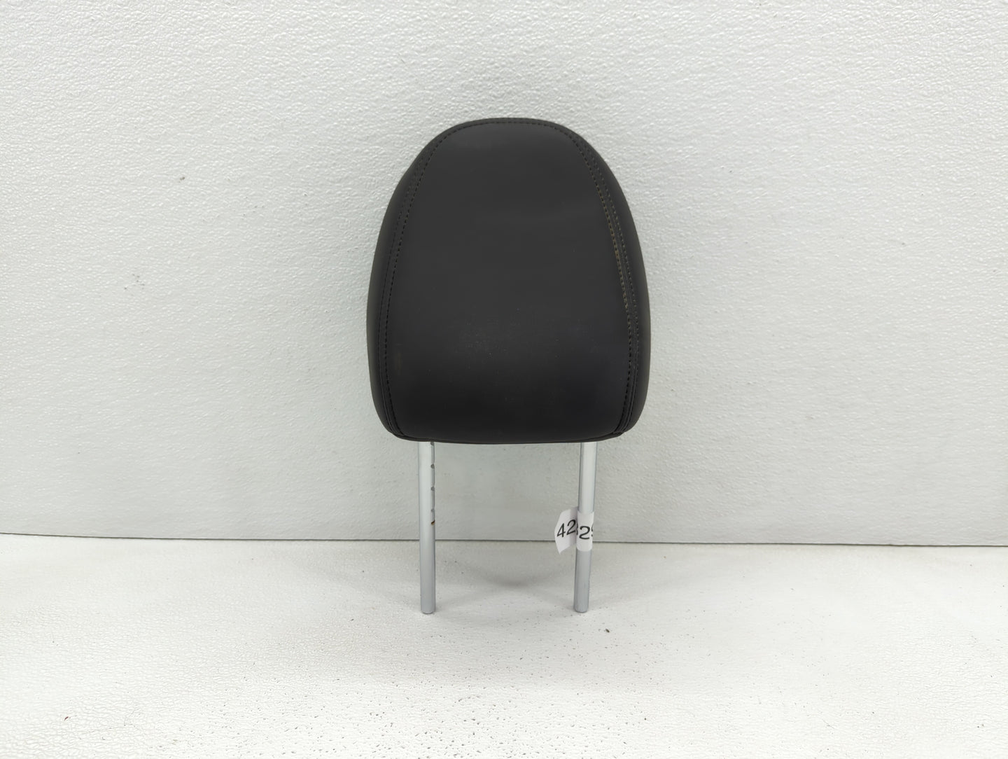 2016-2017 Infiniti Q50 Headrest Head Rest Front Driver Passenger Seat - Oemusedautoparts1.com