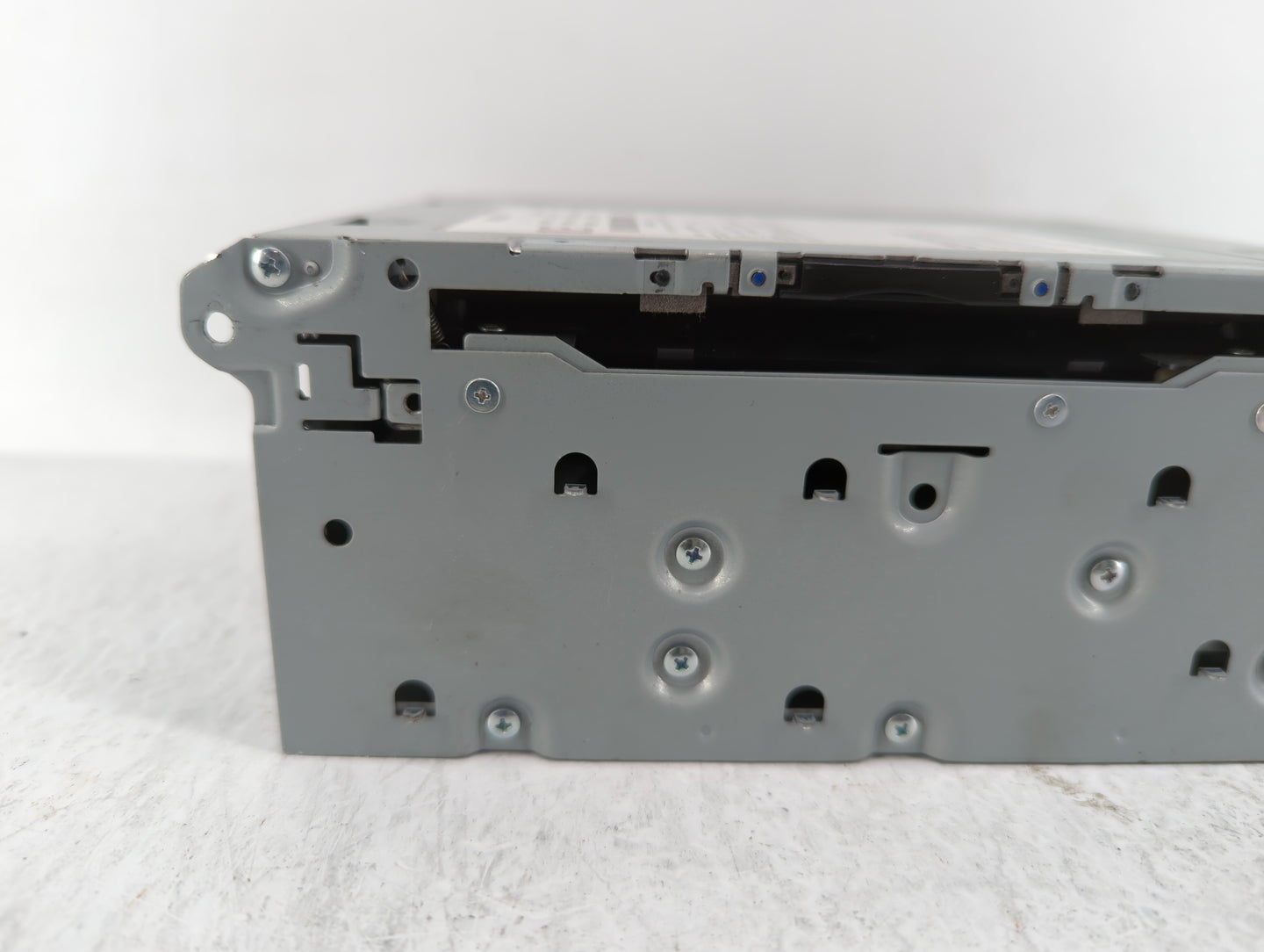 2016-2018 Infiniti Q50 Am Fm Cd Player Radio Receiver - Oemusedautoparts1.com